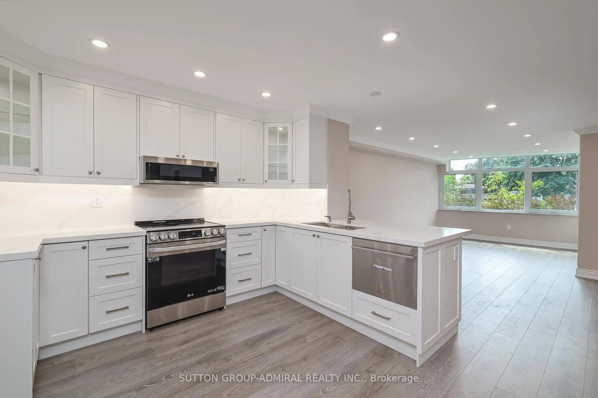 90 Fisherville Road, #104