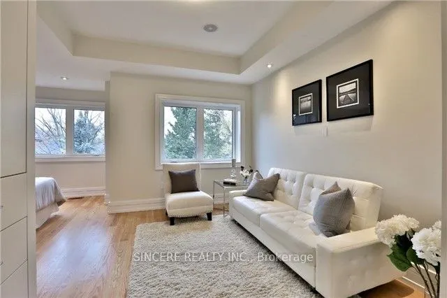 212 Glenforest Road