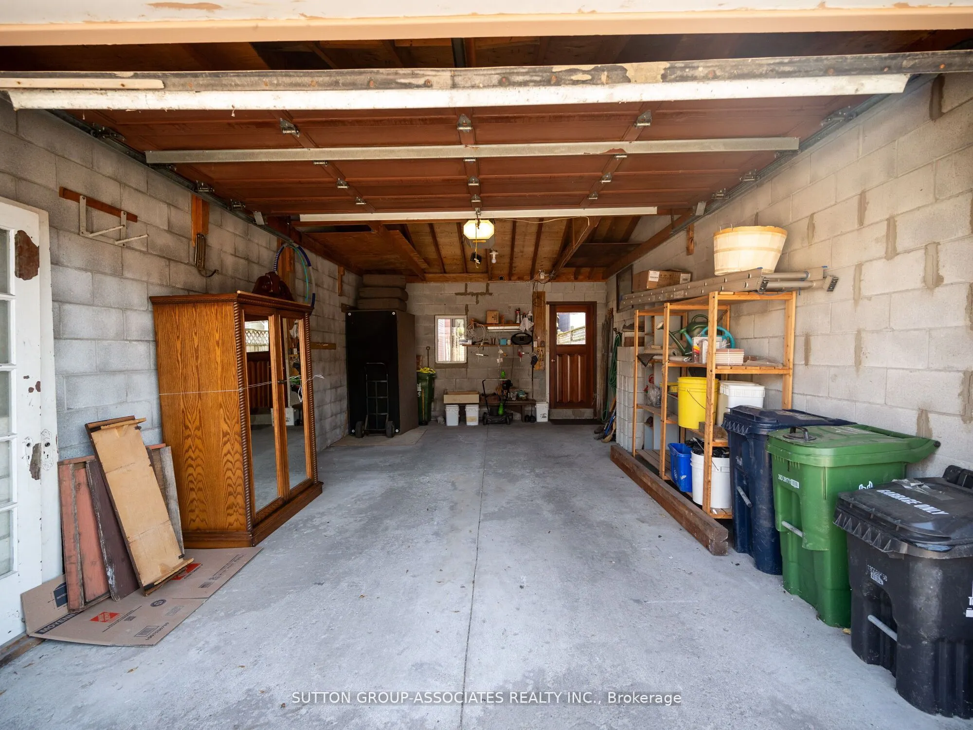 696 Crawford Street