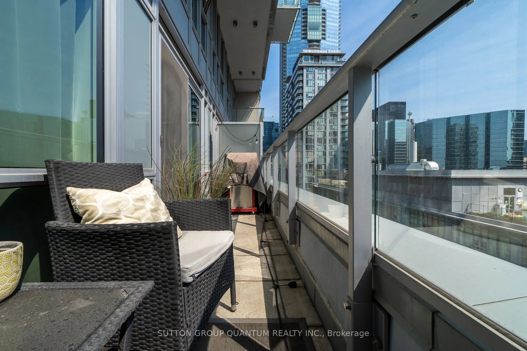 30 Nelson Street, #1705