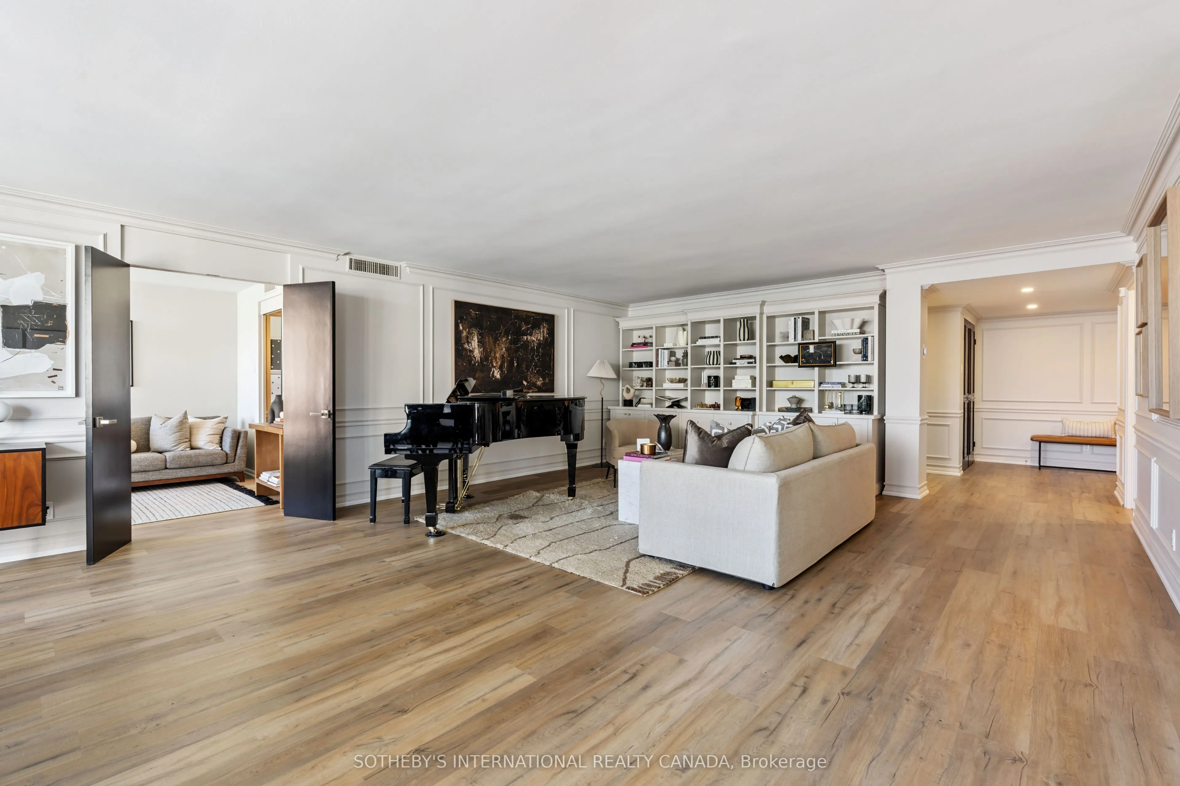 1166 Bay Street, #1205