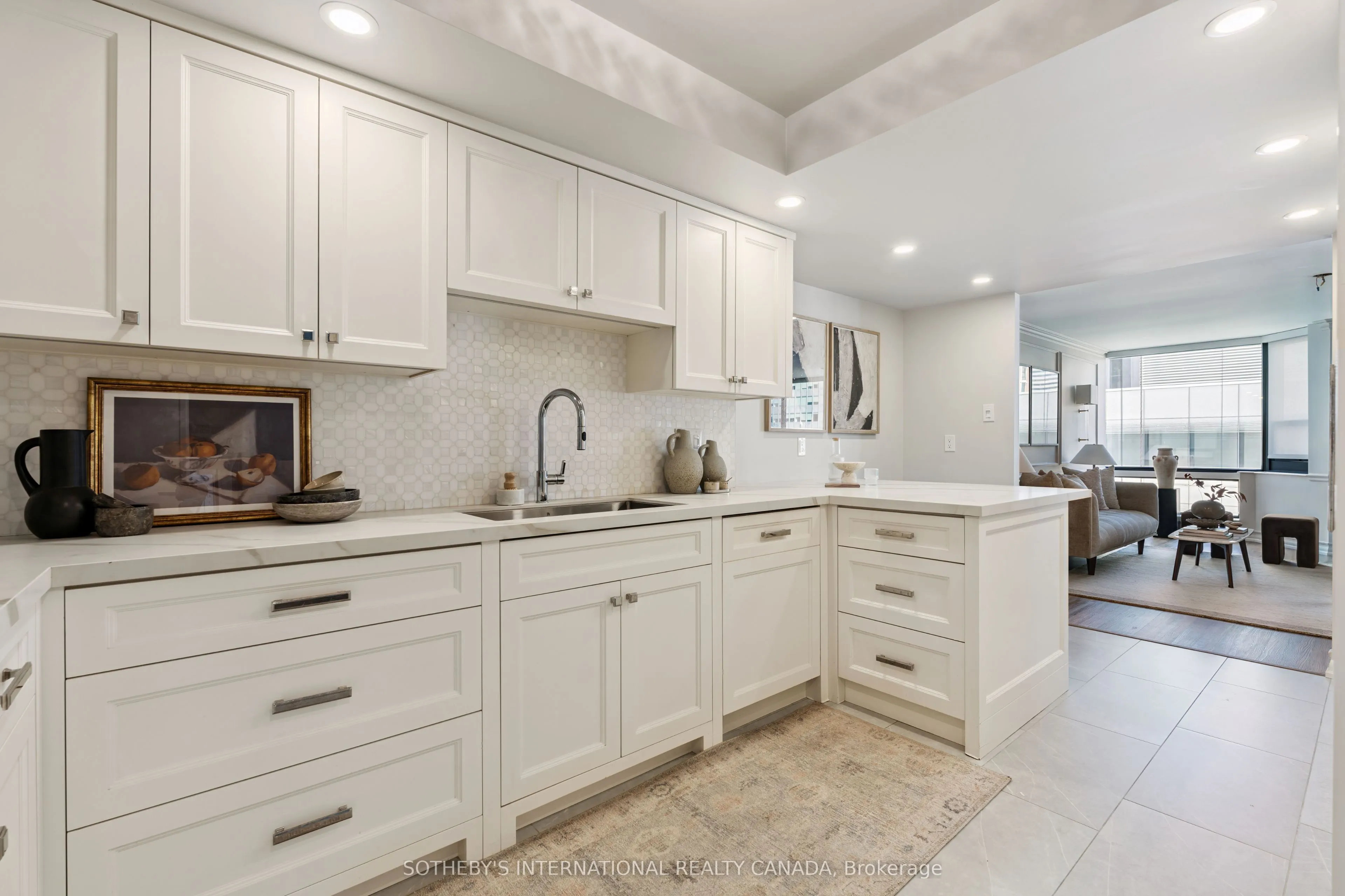 1166 Bay Street, #1205