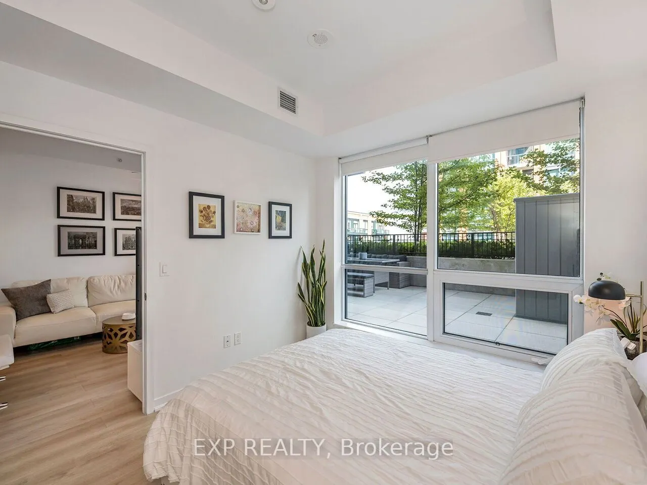 31 Tippett Road, #736
