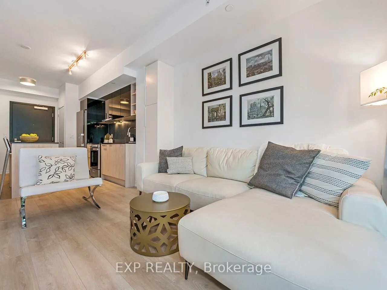31 Tippett Road, #736