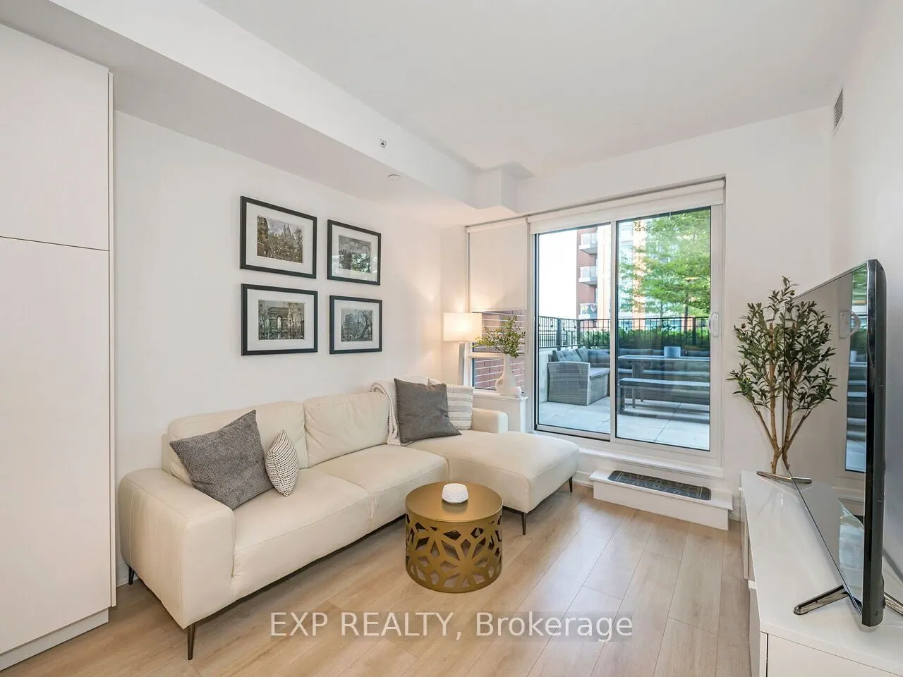 31 Tippett Road, #736