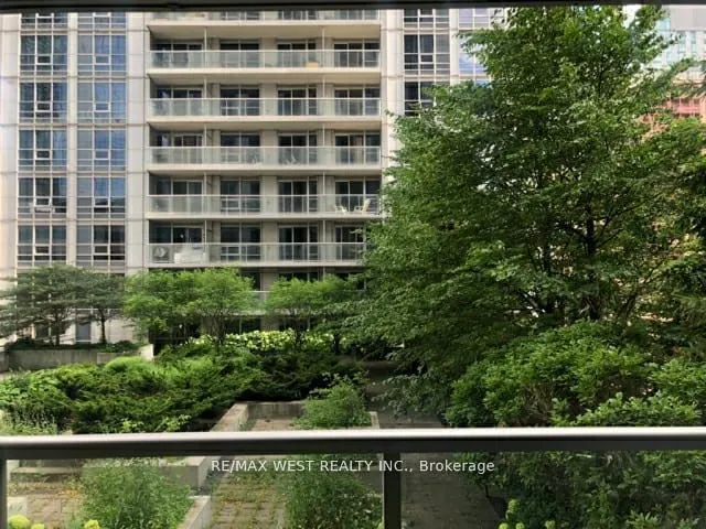 763 Bay Street, #408