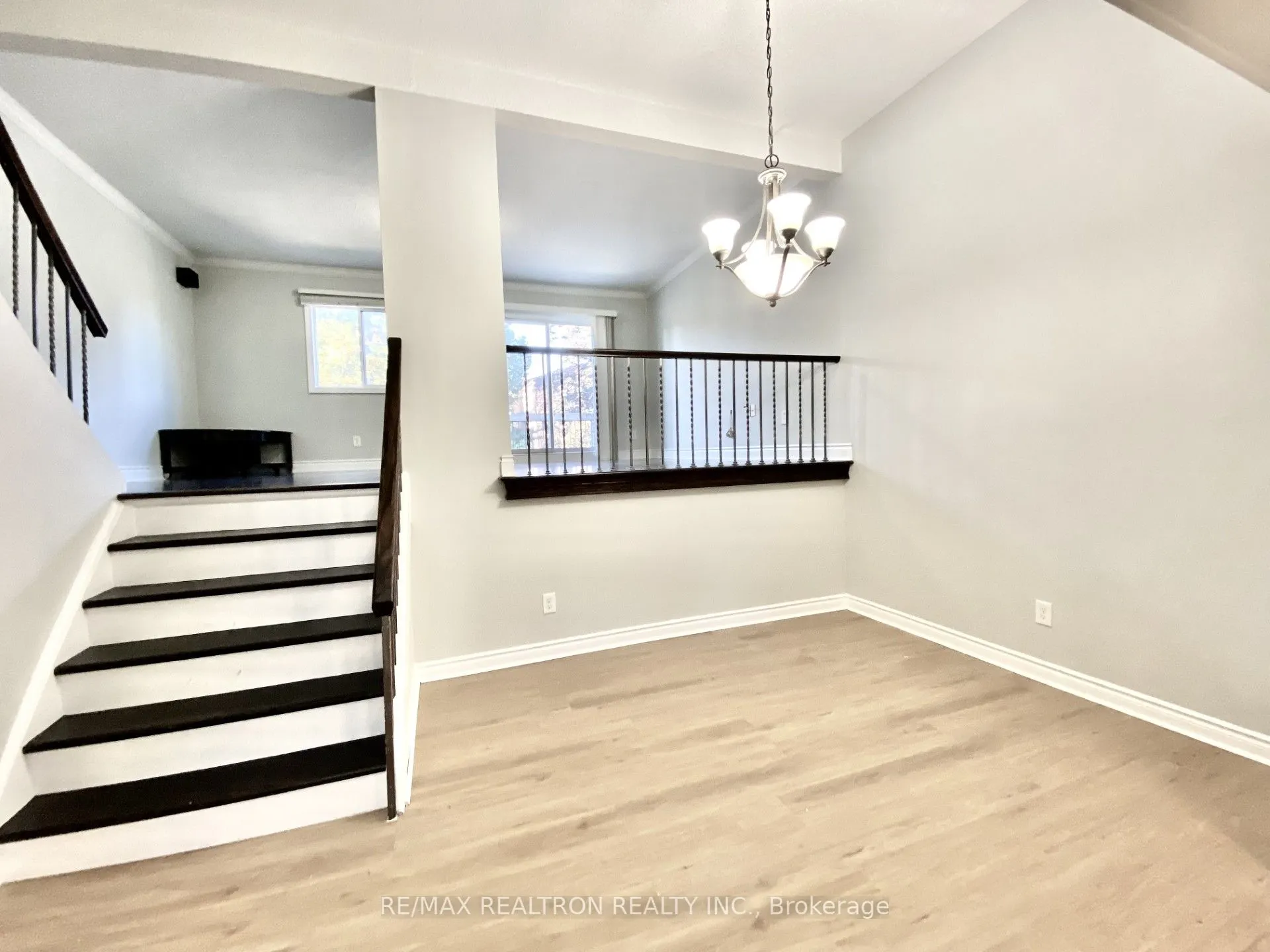 7 Jenny Wren Way, #20