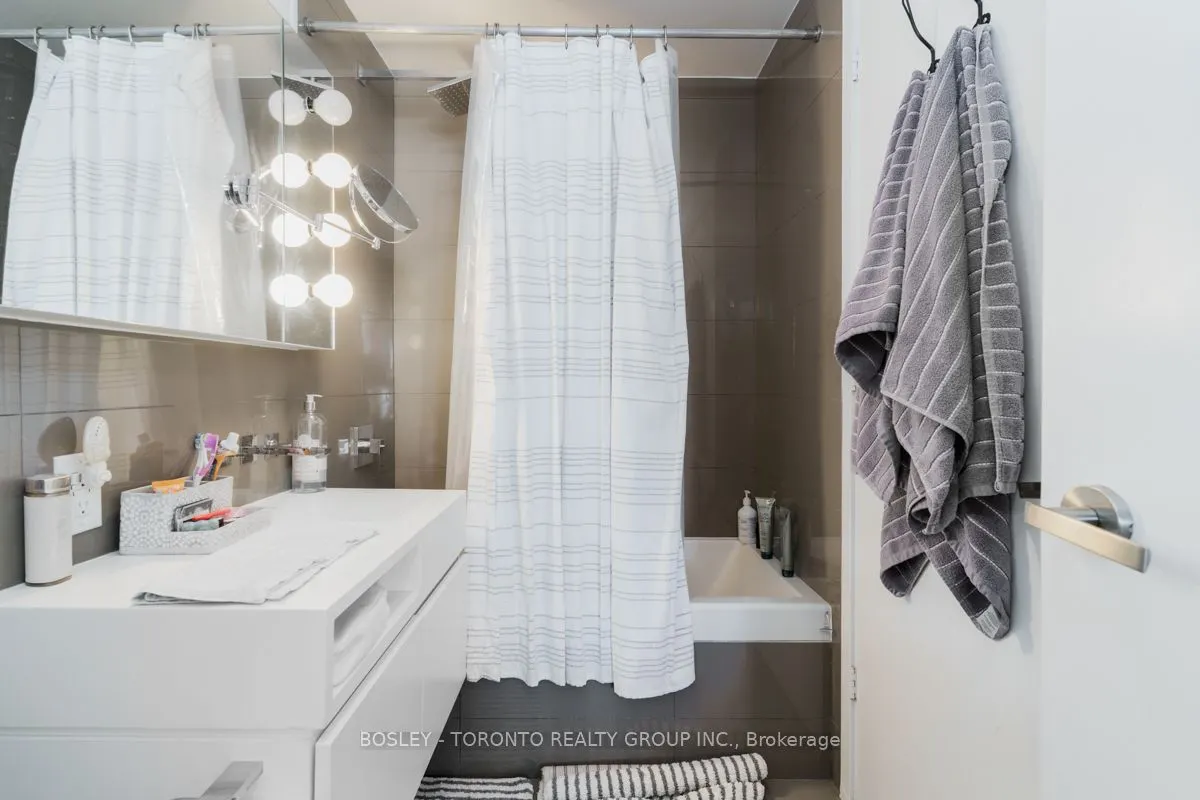 45 Charles Street E, #3115