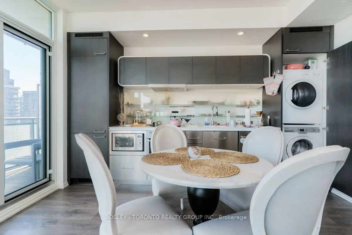 45 Charles Street E, #3115