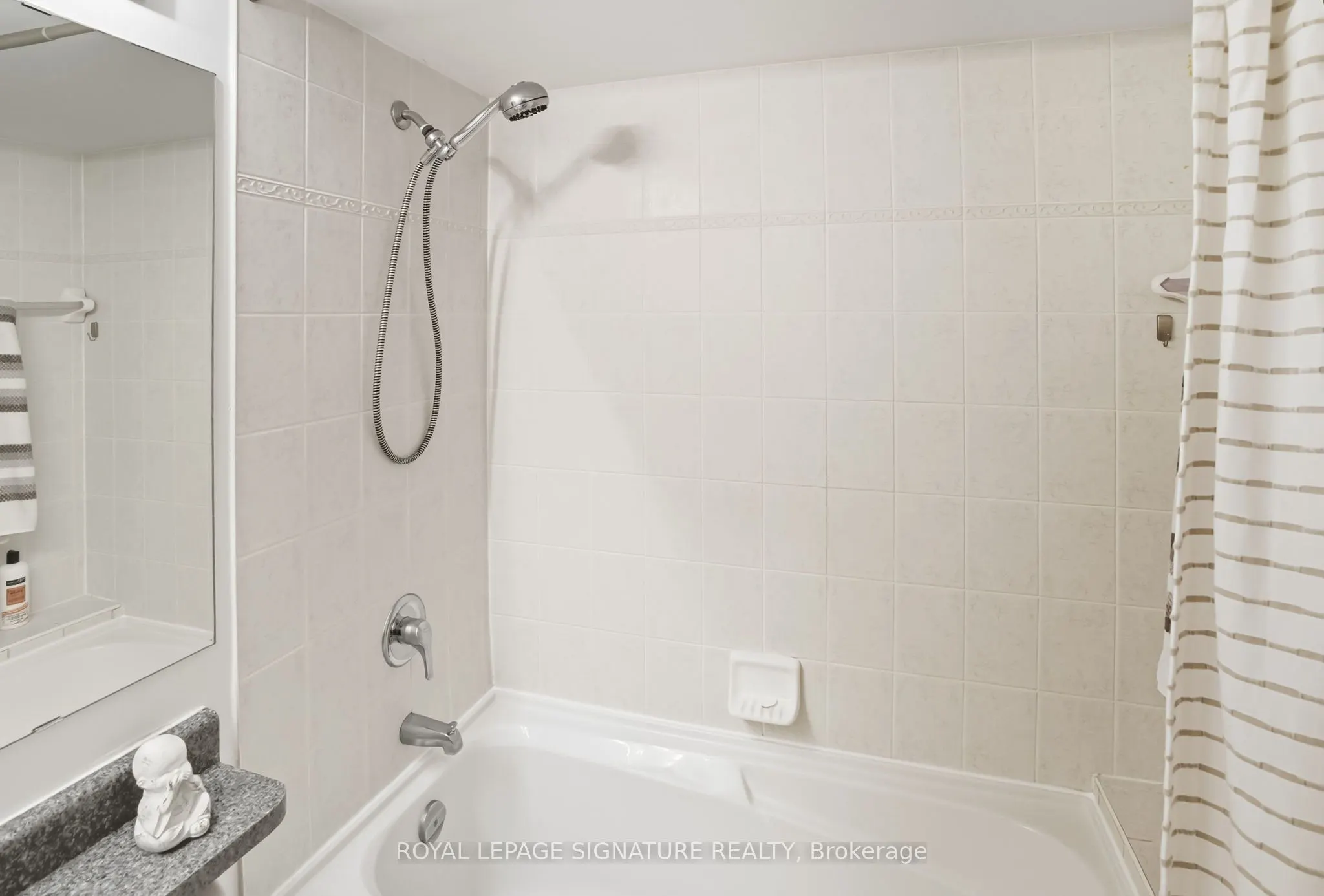935 Sheppard Avenue W, #402