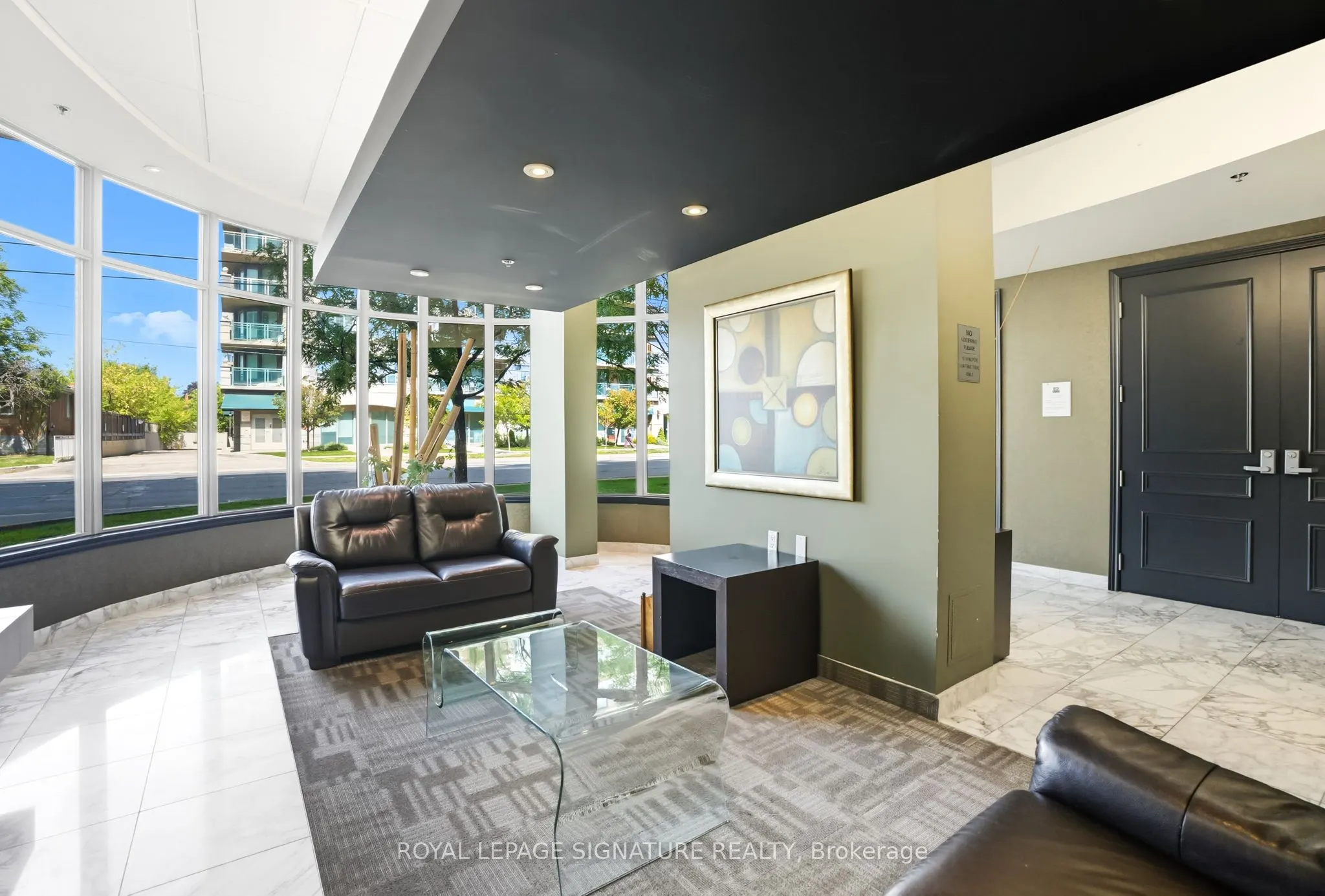935 Sheppard Avenue W, #402