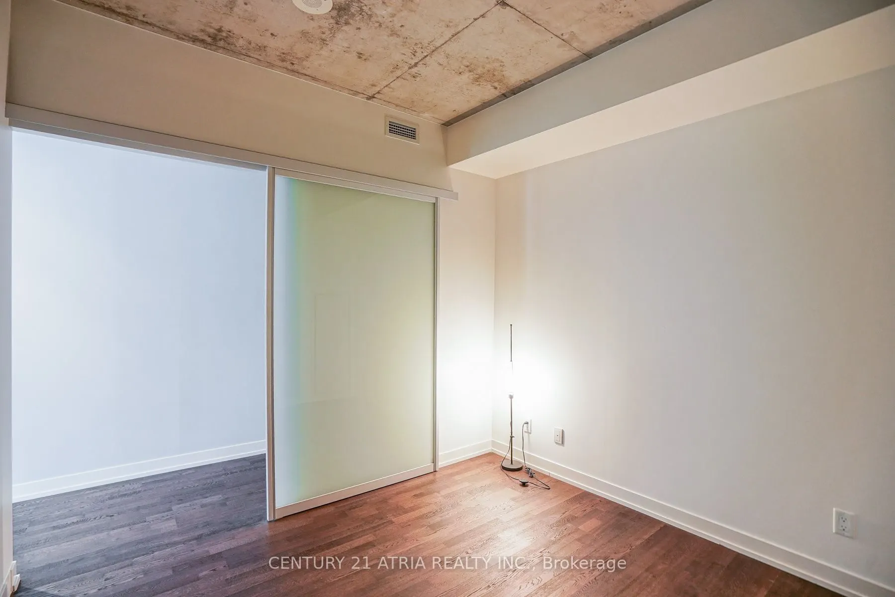 650 King Street W, #311