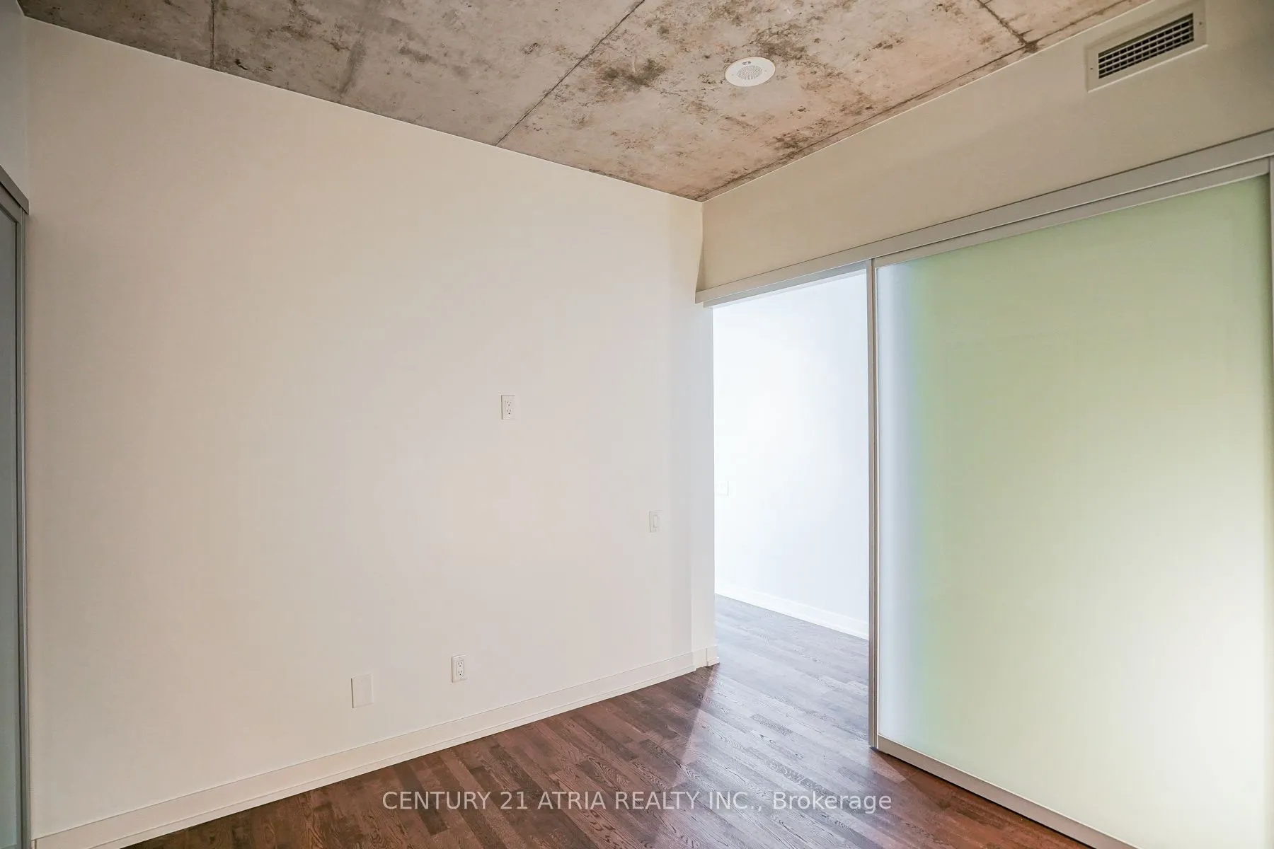 650 King Street W, #311