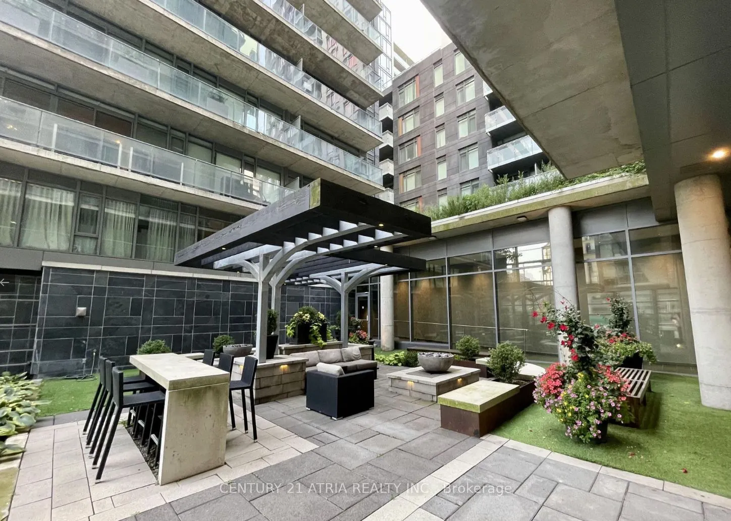 650 King Street W, #311