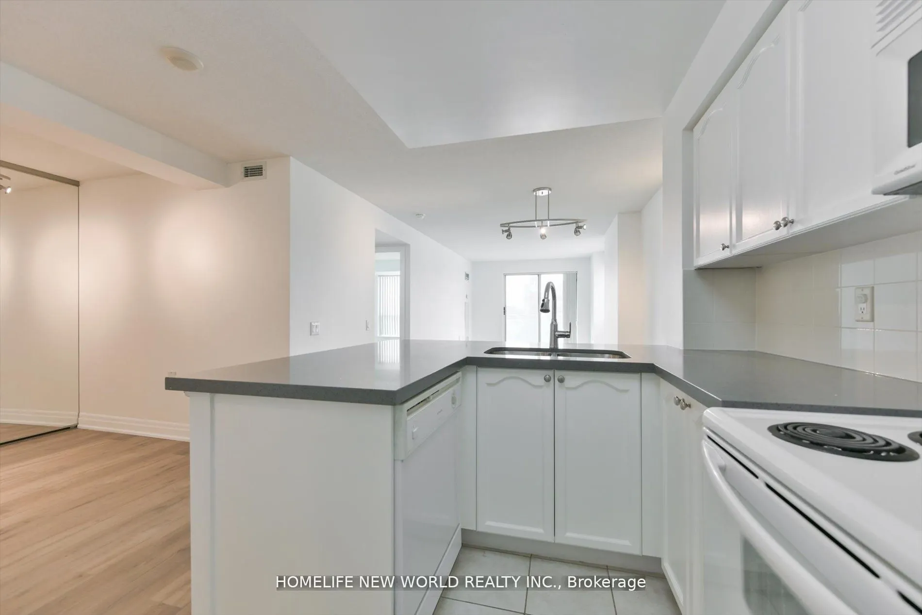 21 Hillcrest Avenue, #607