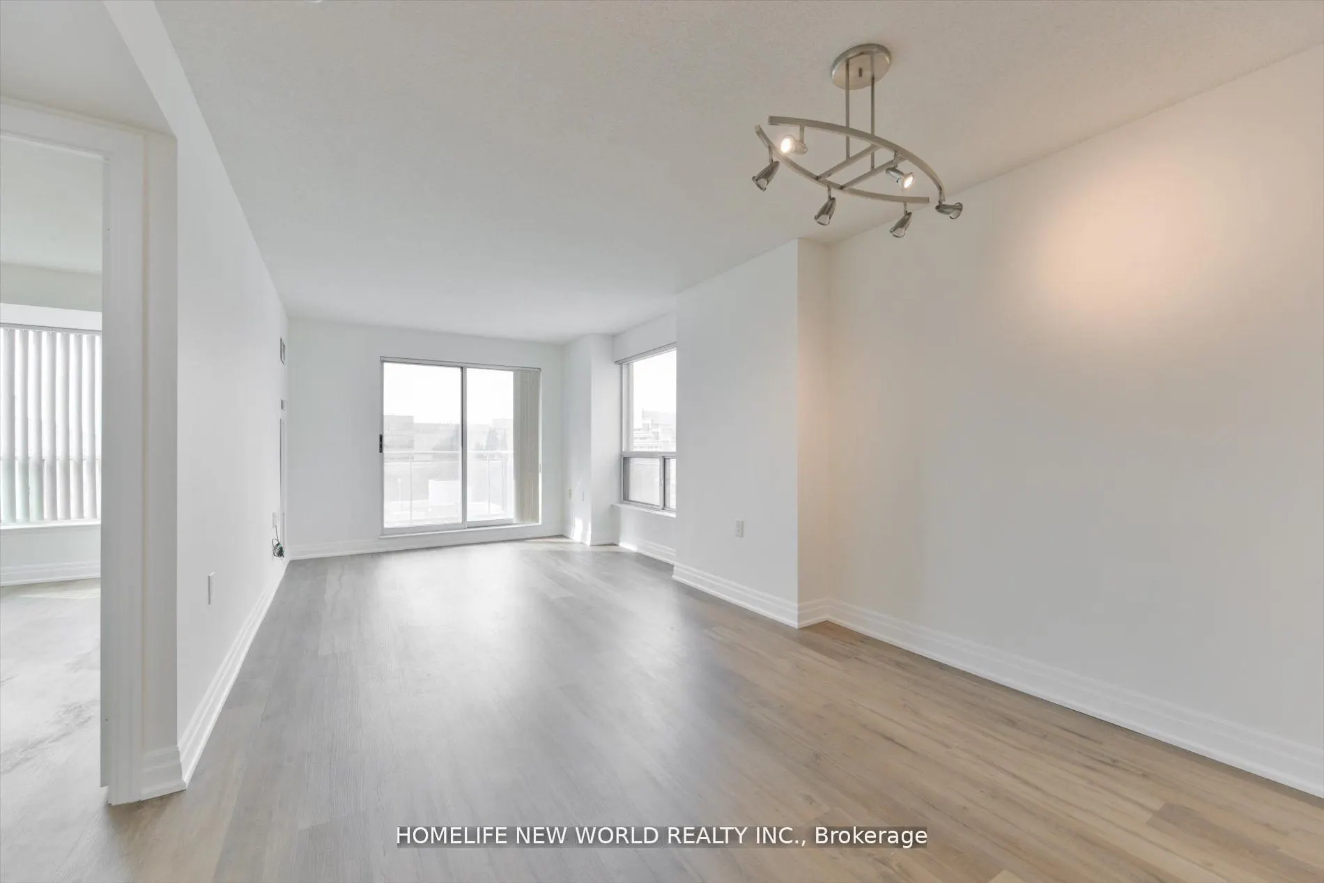 21 Hillcrest Avenue, #607