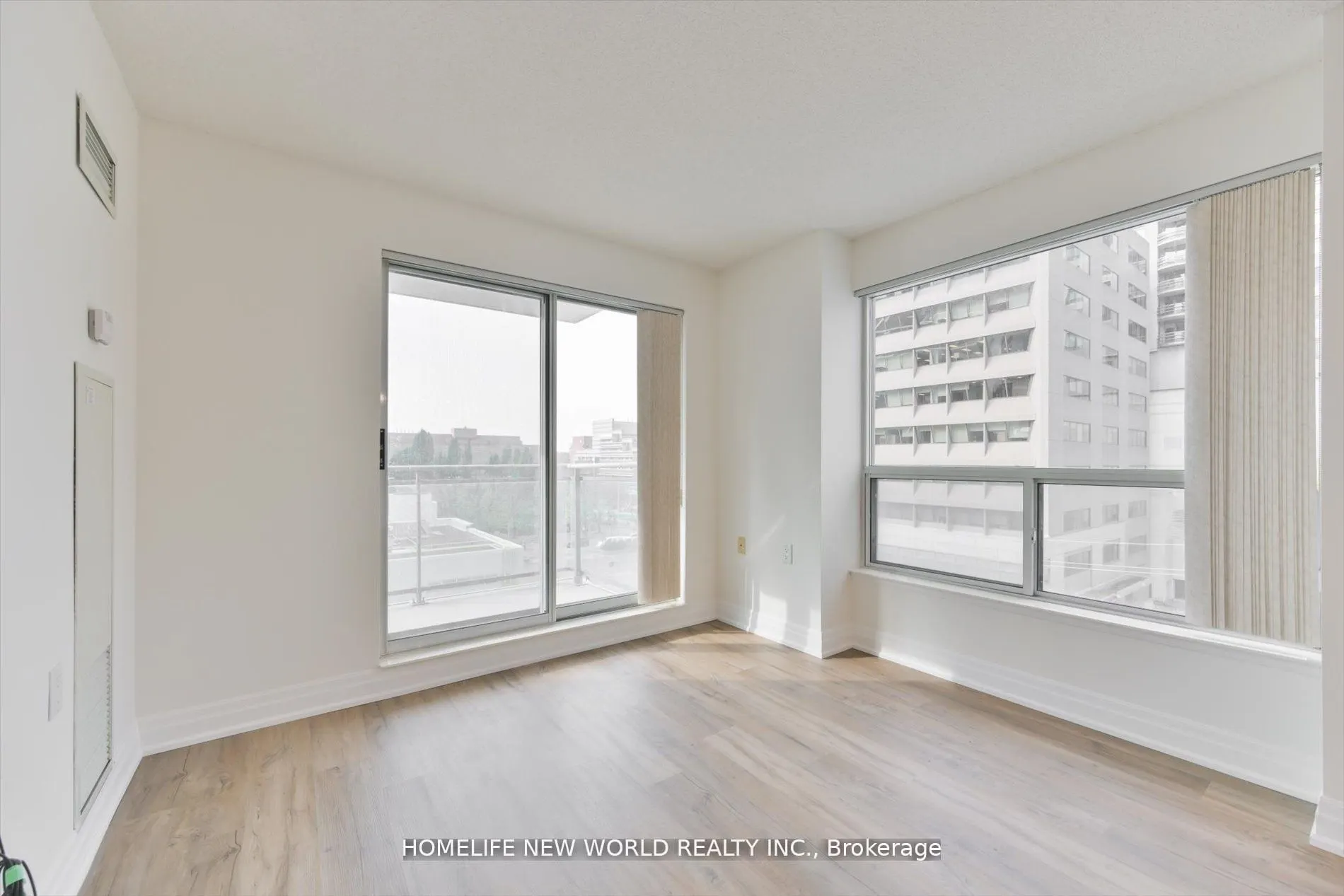 21 Hillcrest Avenue, #607