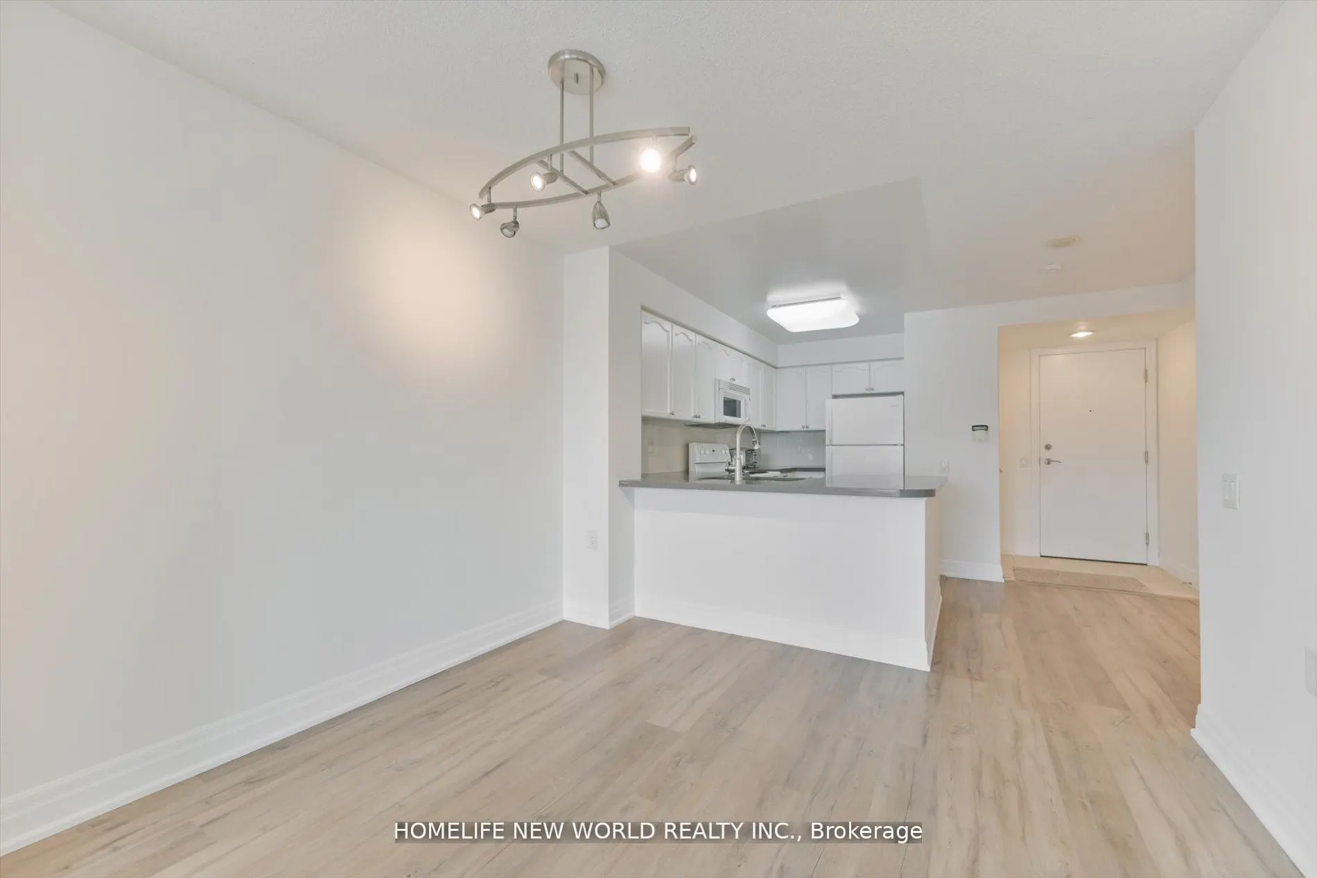 21 Hillcrest Avenue, #607