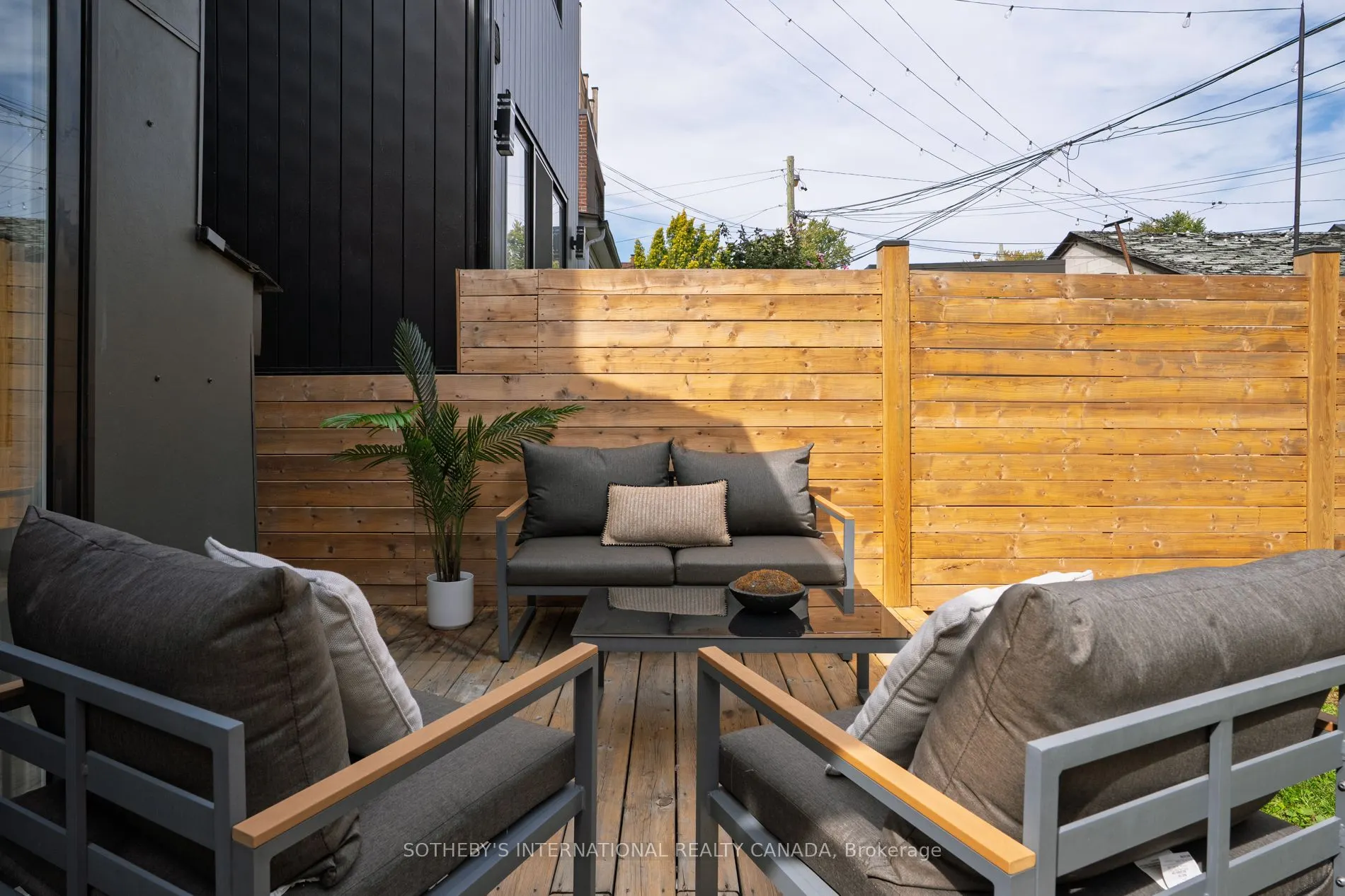 7 Beatrice Street