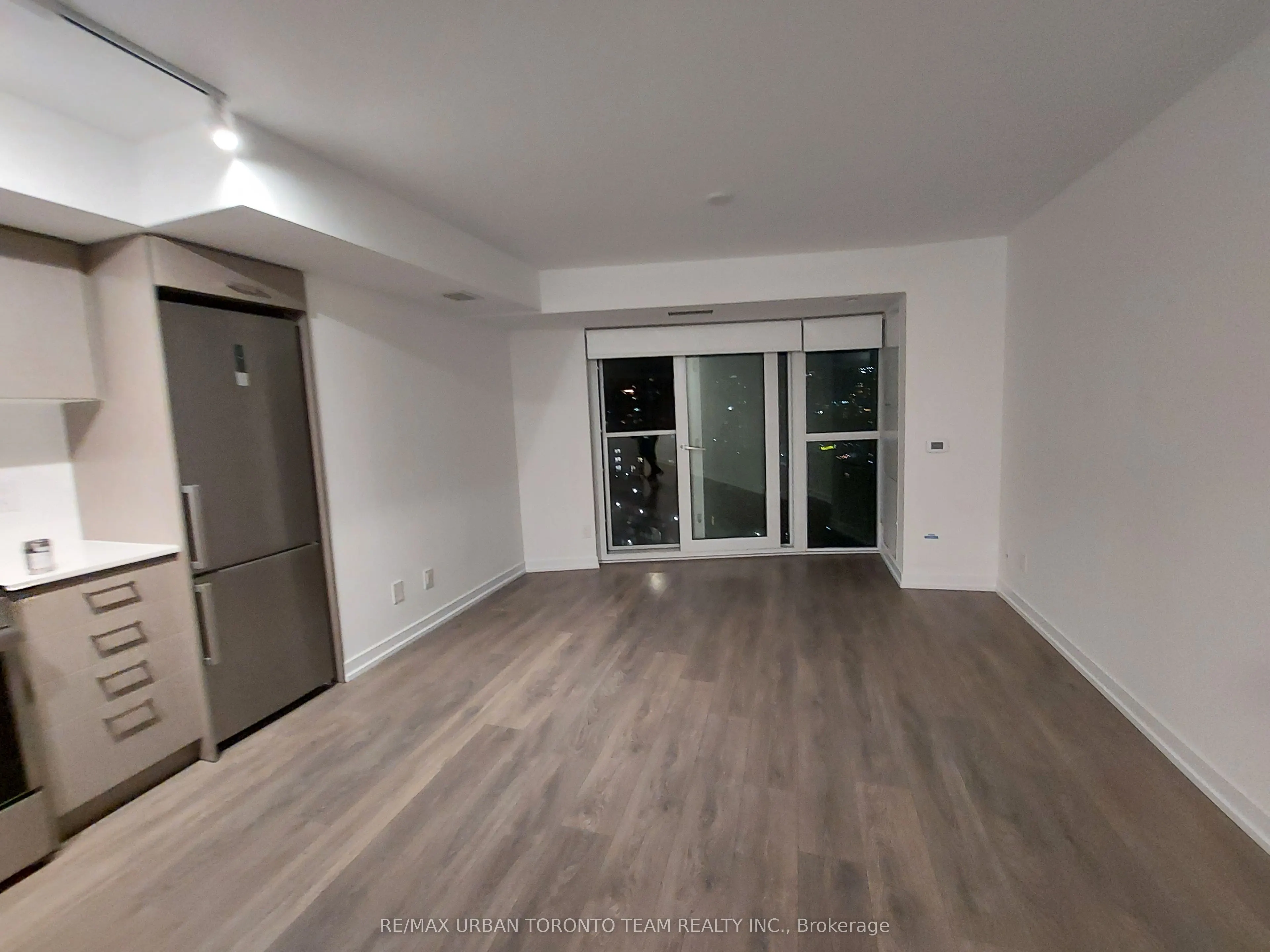 219 Dundas Street E, #1101