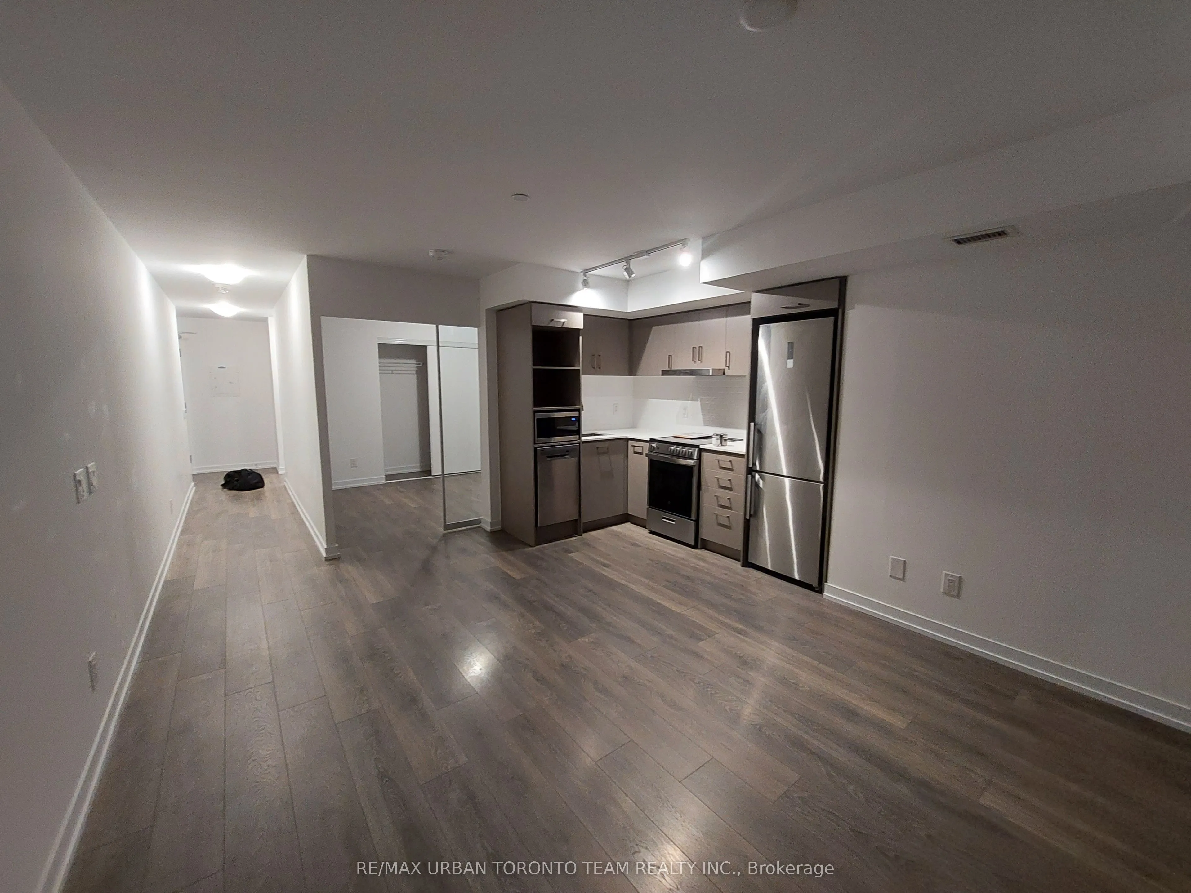 219 Dundas Street E, #1101