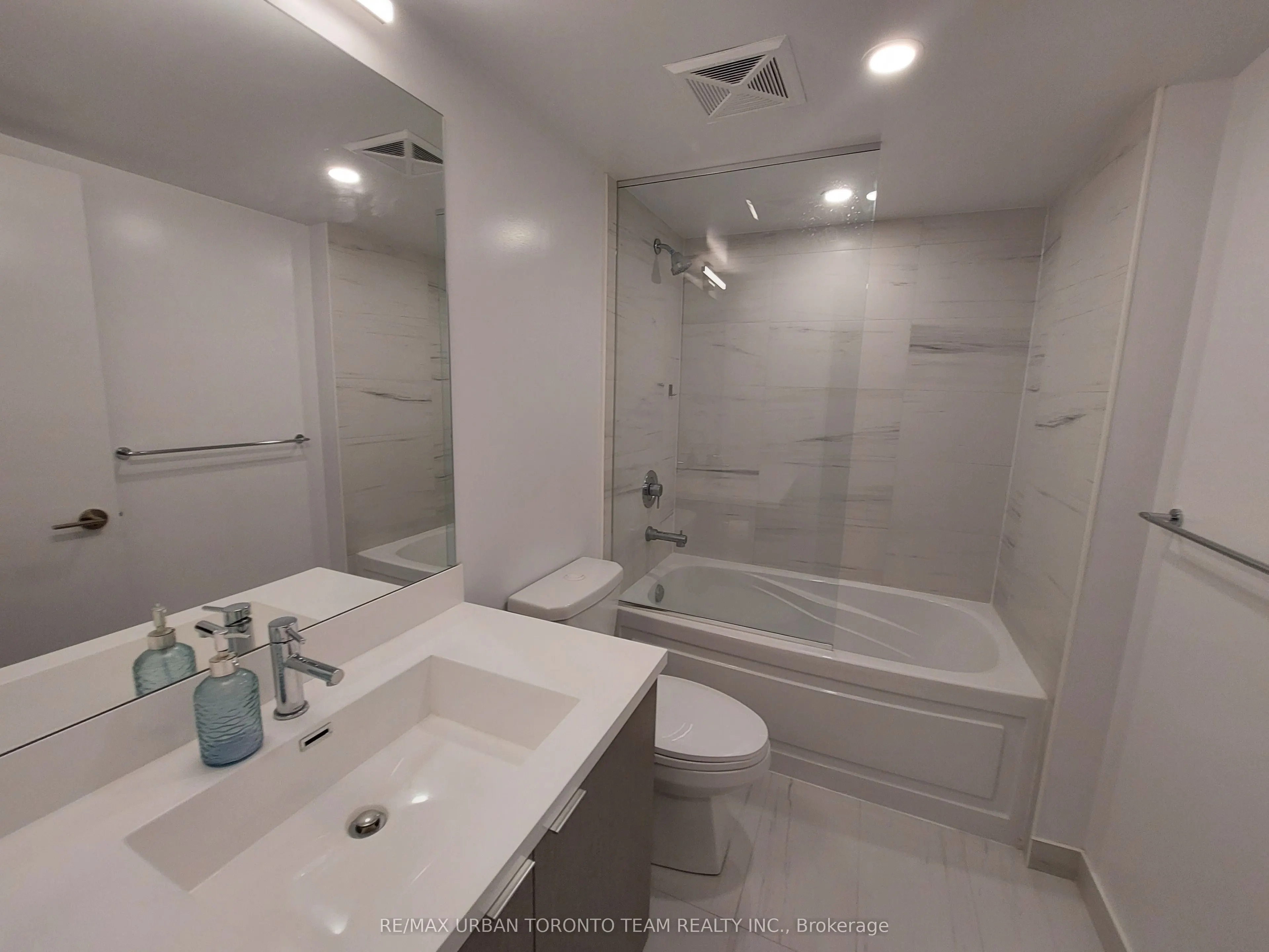 219 Dundas Street E, #1101