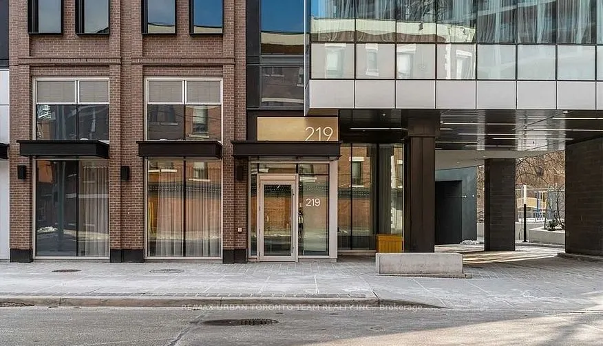 219 Dundas Street E, #1101