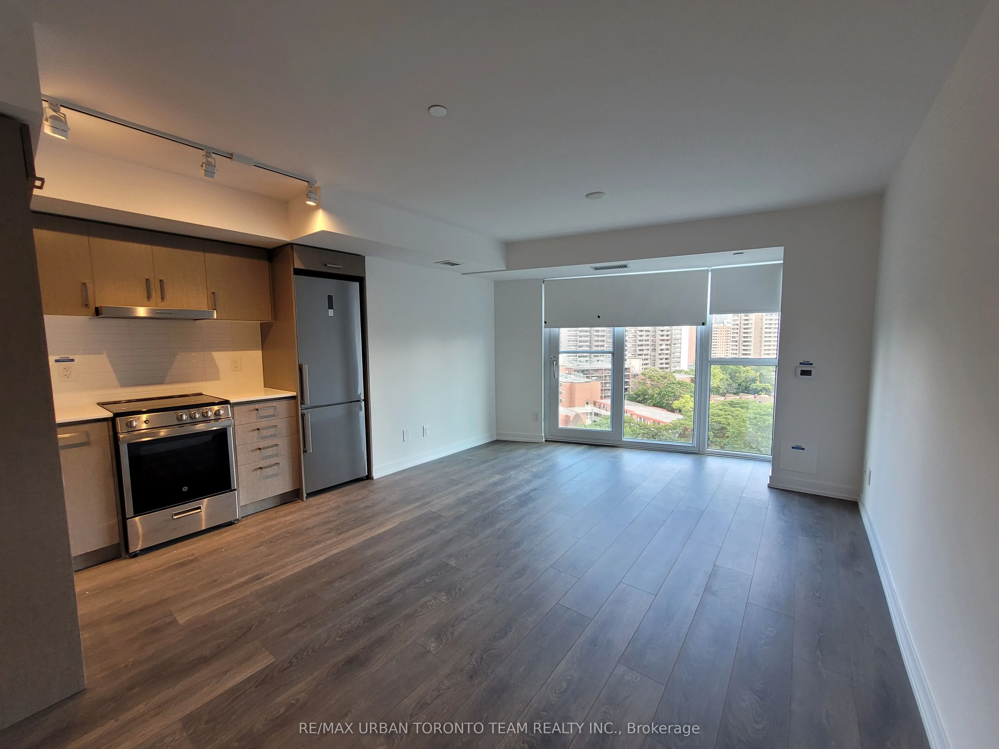 219 Dundas Street E, #1101