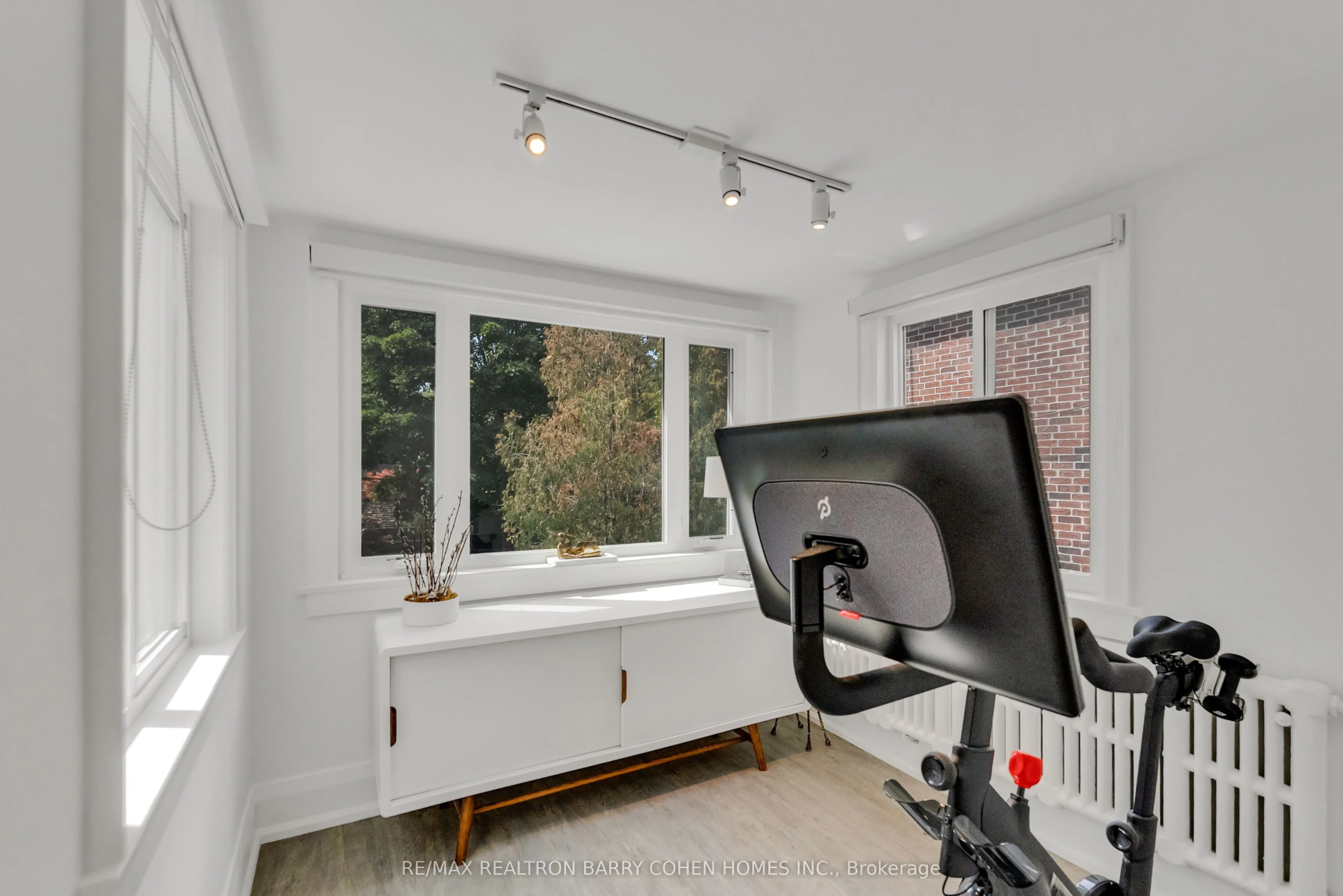 18 Astley Avenue