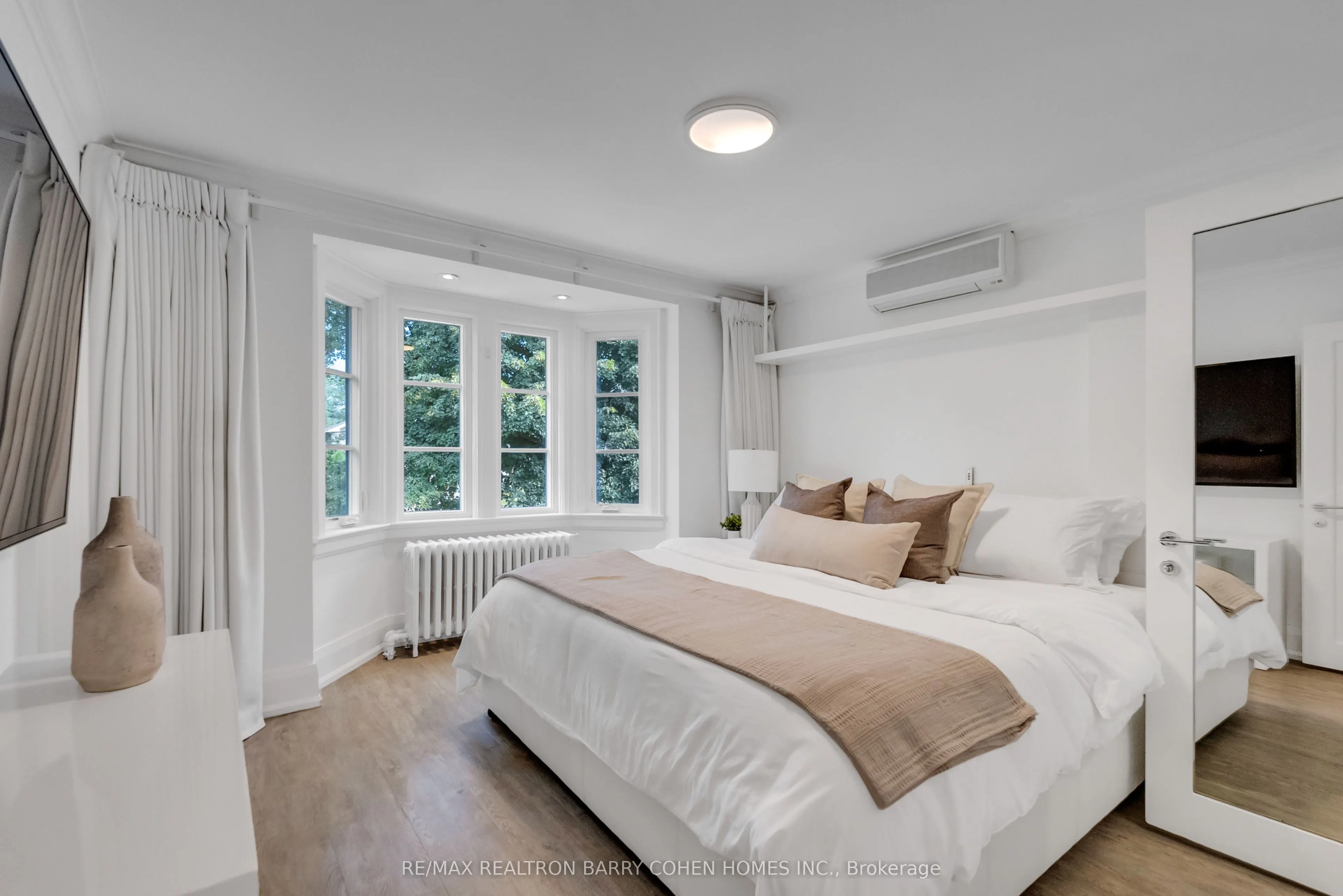 18 Astley Avenue