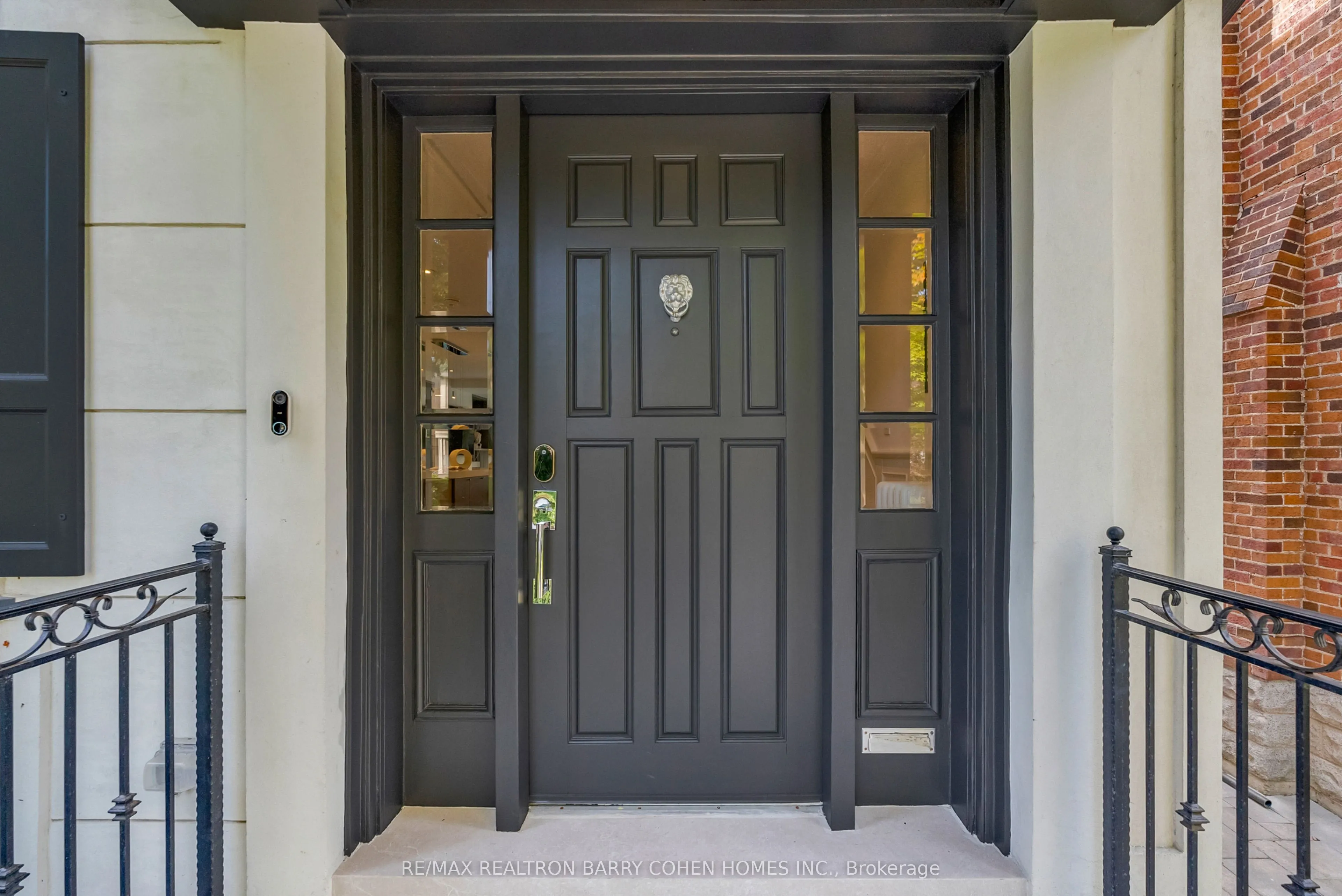 18 Astley Avenue