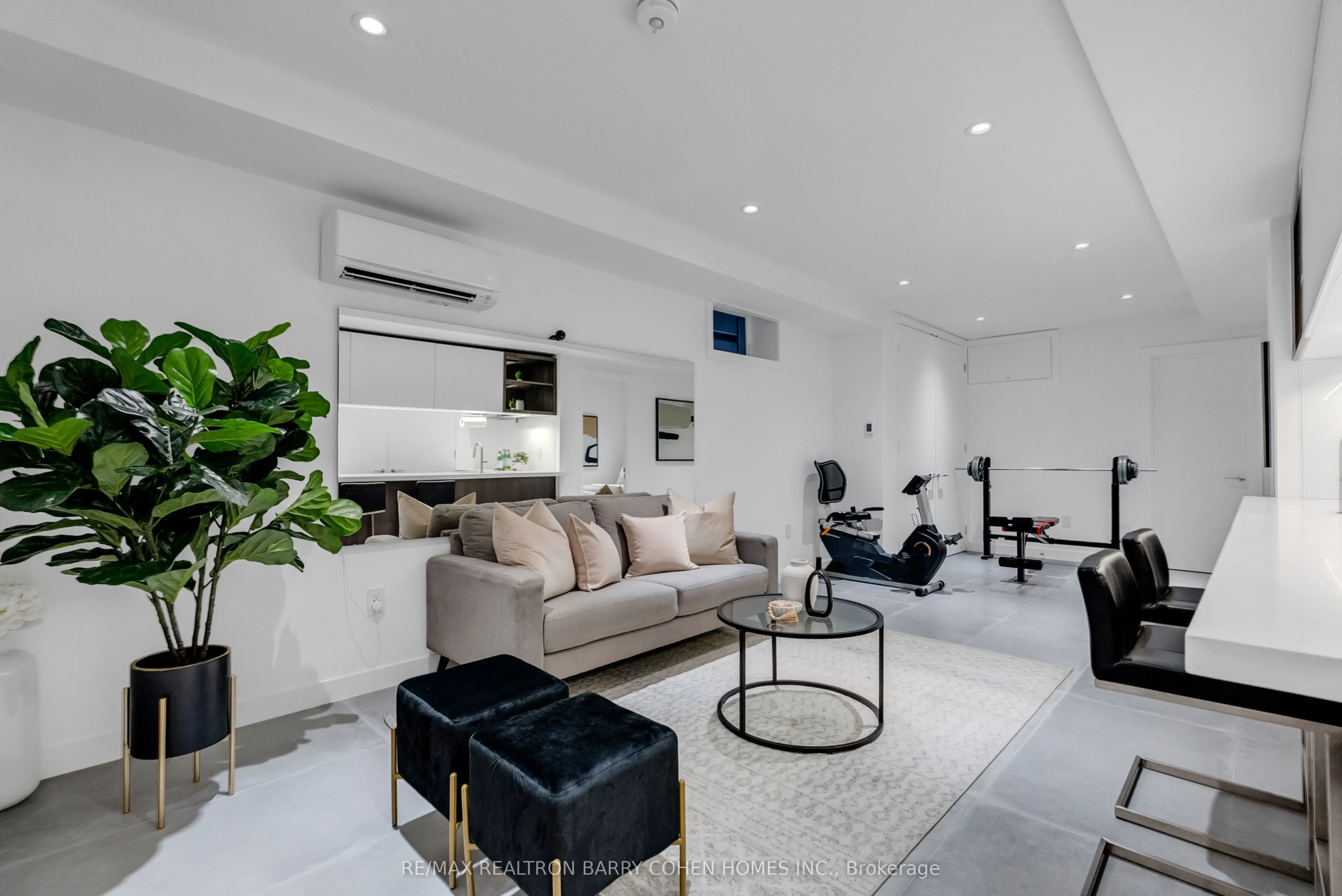 18 Astley Avenue