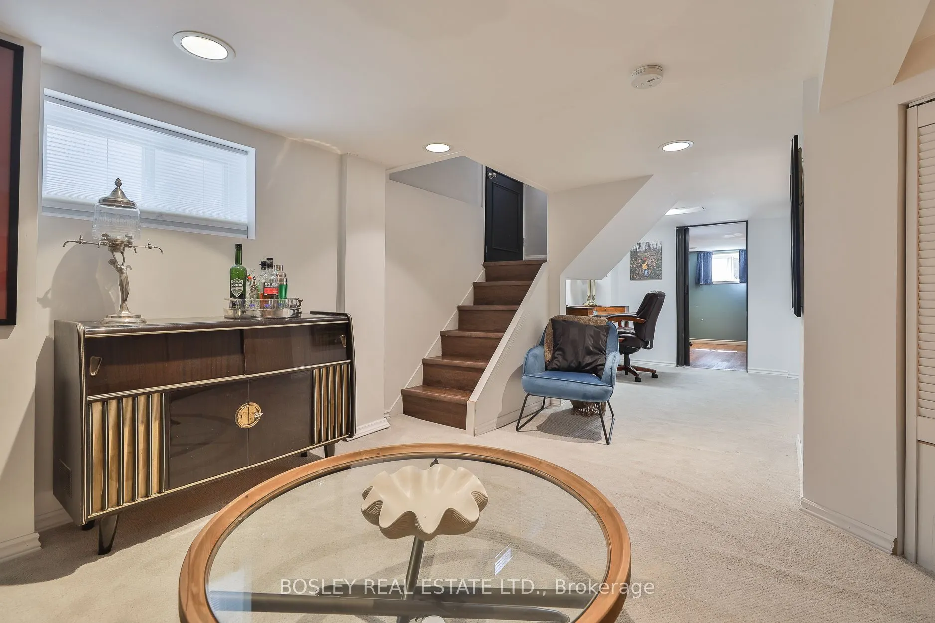 583 Broadway Avenue