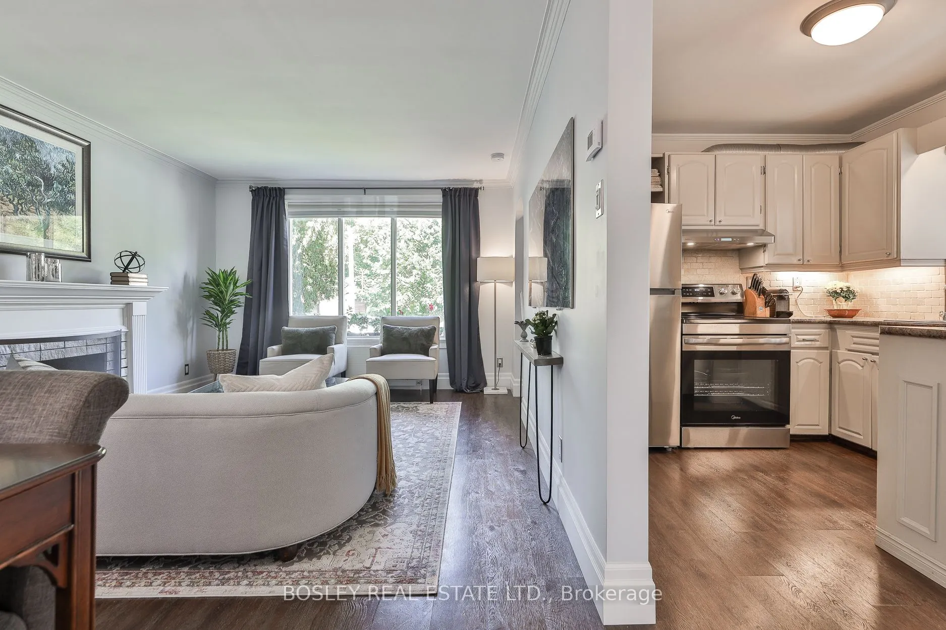 583 Broadway Avenue