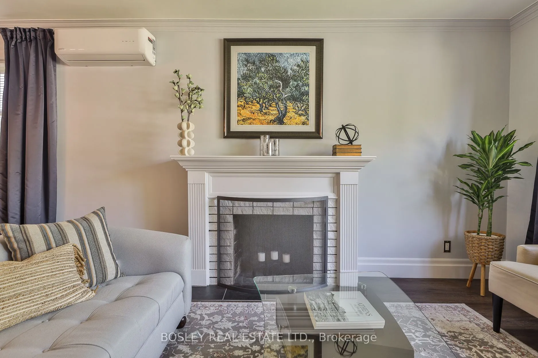 583 Broadway Avenue