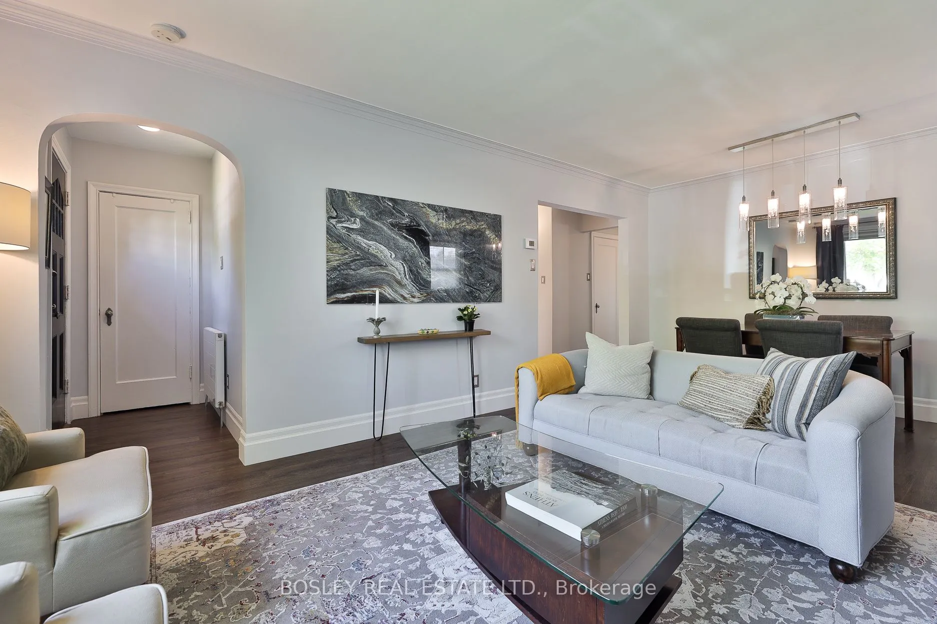 583 Broadway Avenue