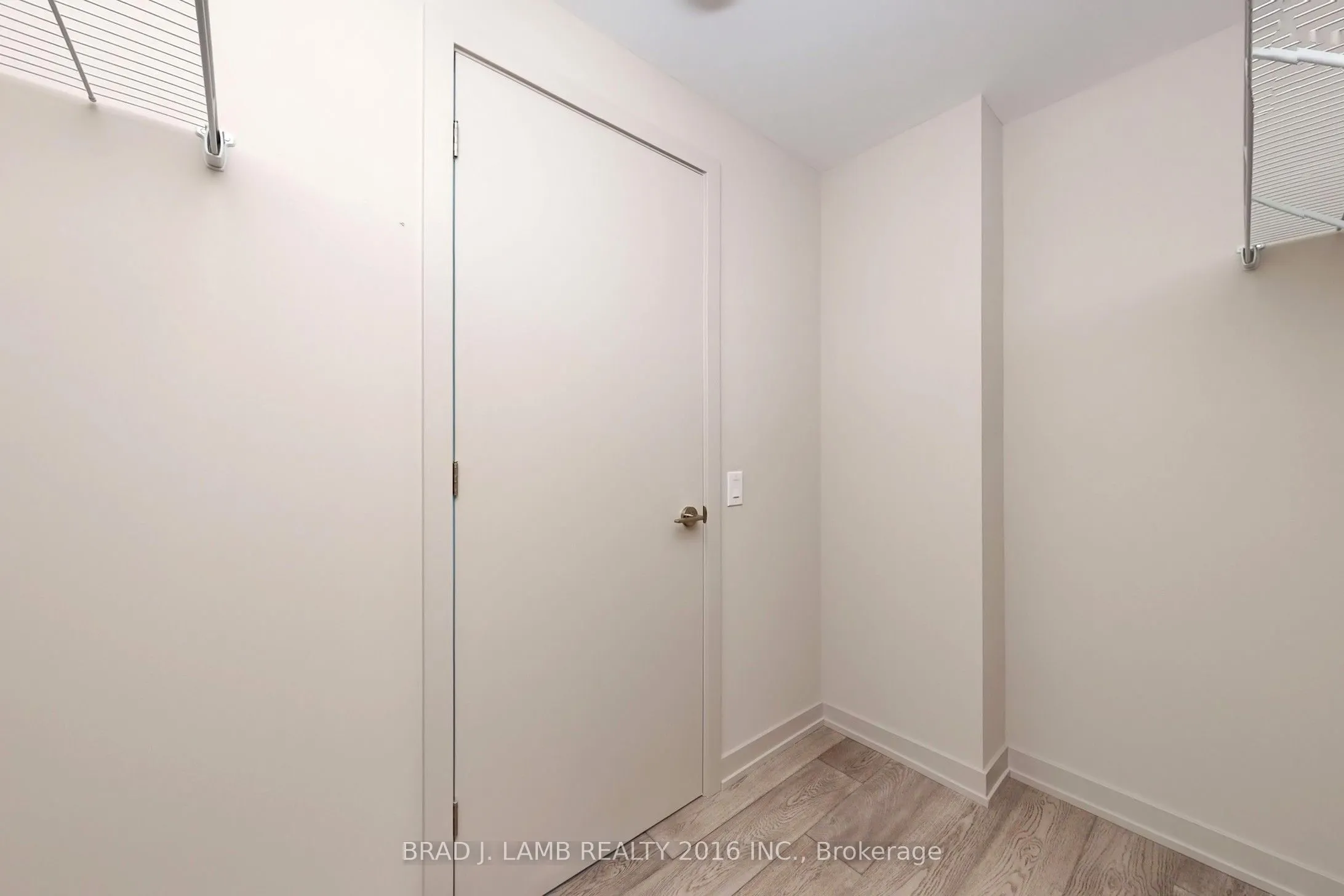 458 Richmond Street W, #1701