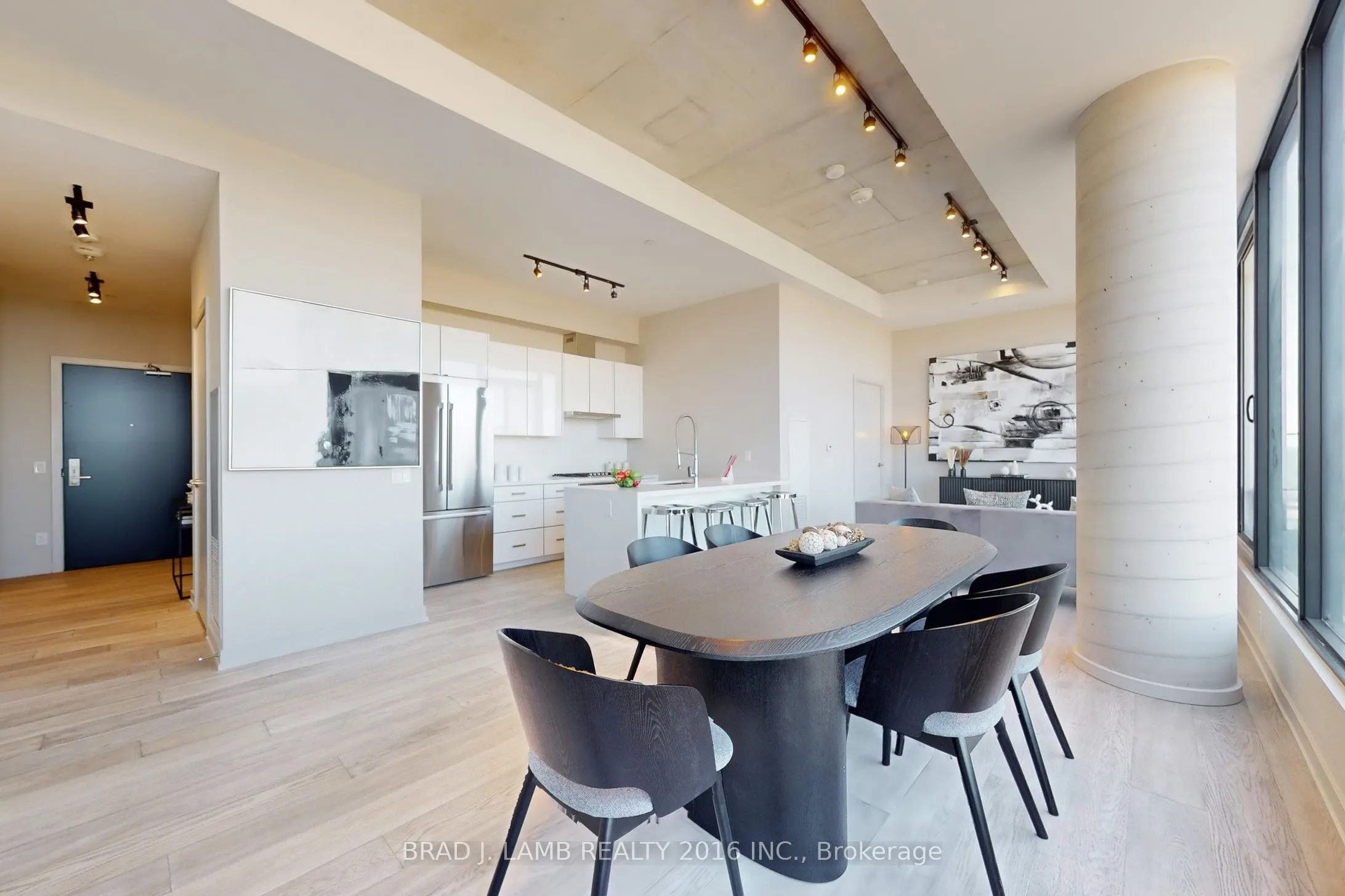 458 Richmond Street W, #1701