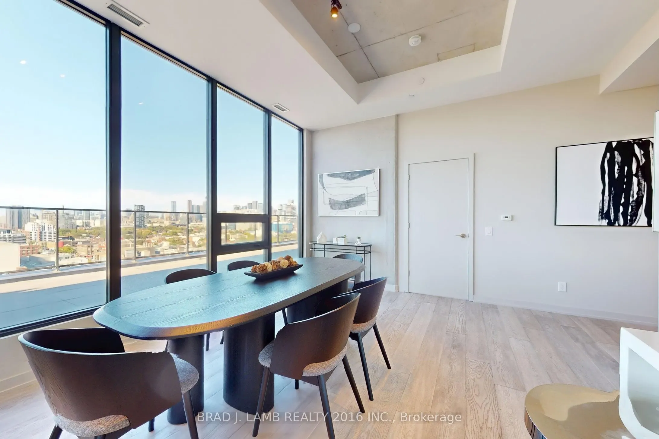 458 Richmond Street W, #1701