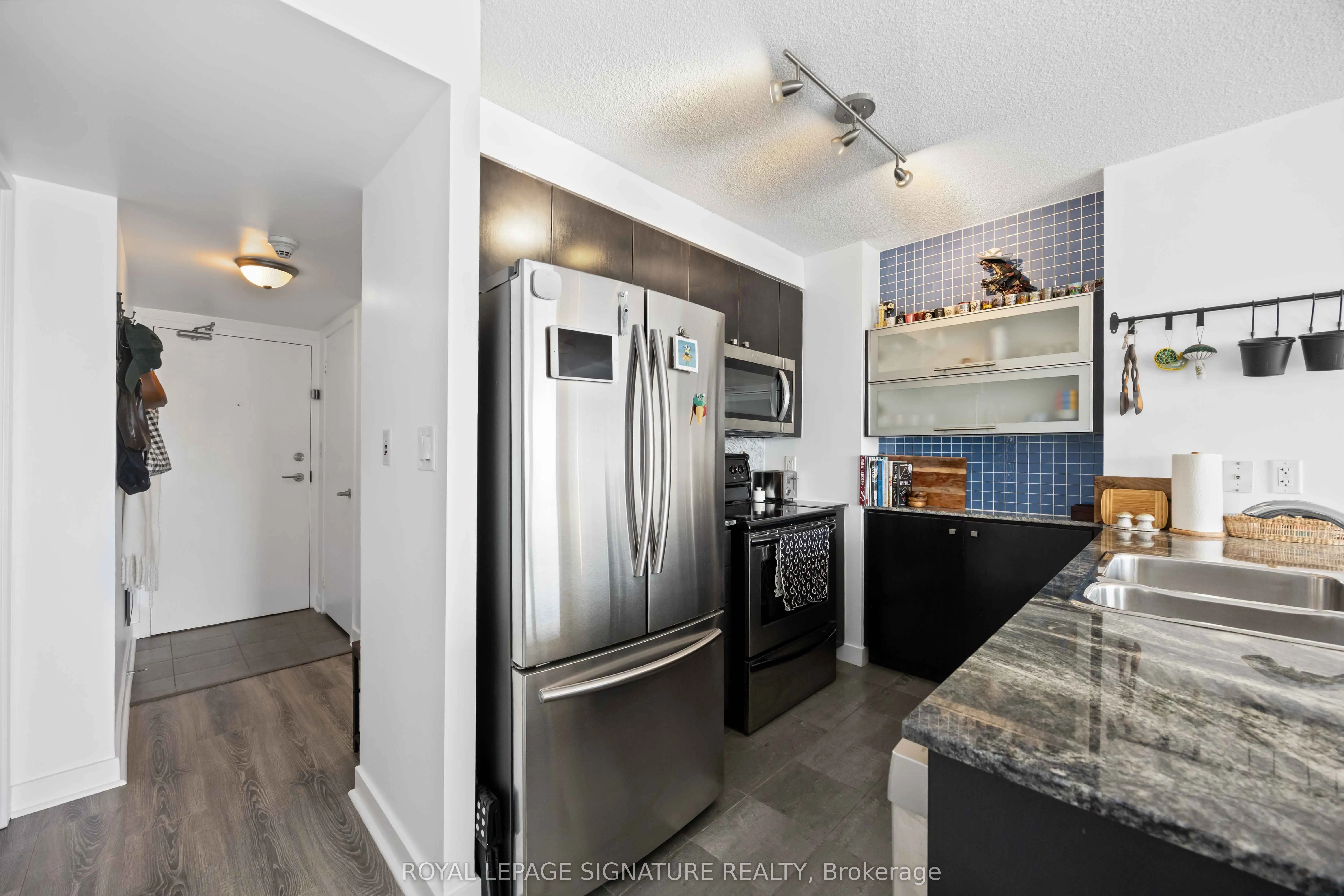11 Brunel Court, #4502