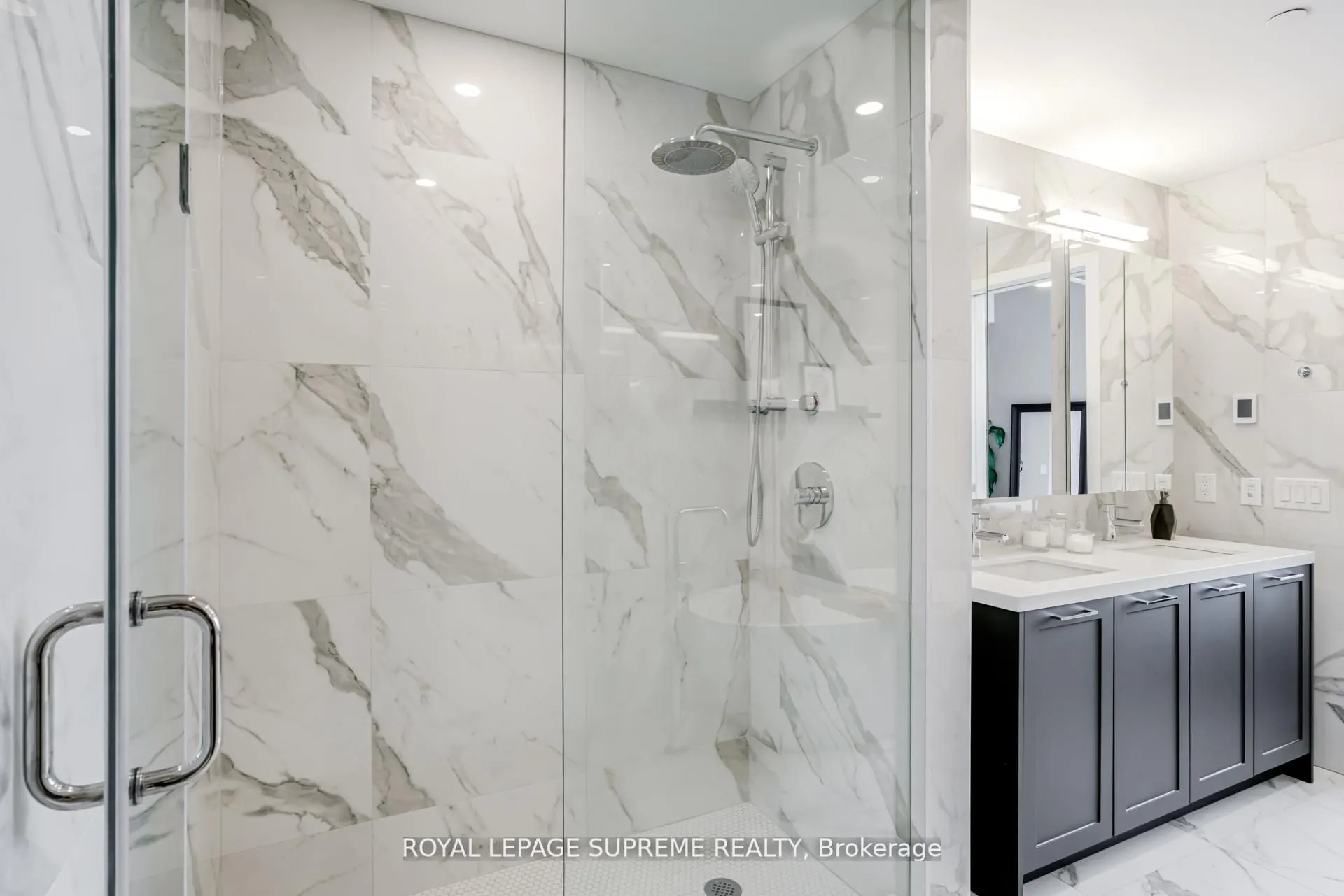 55 Ontario Street, #2406