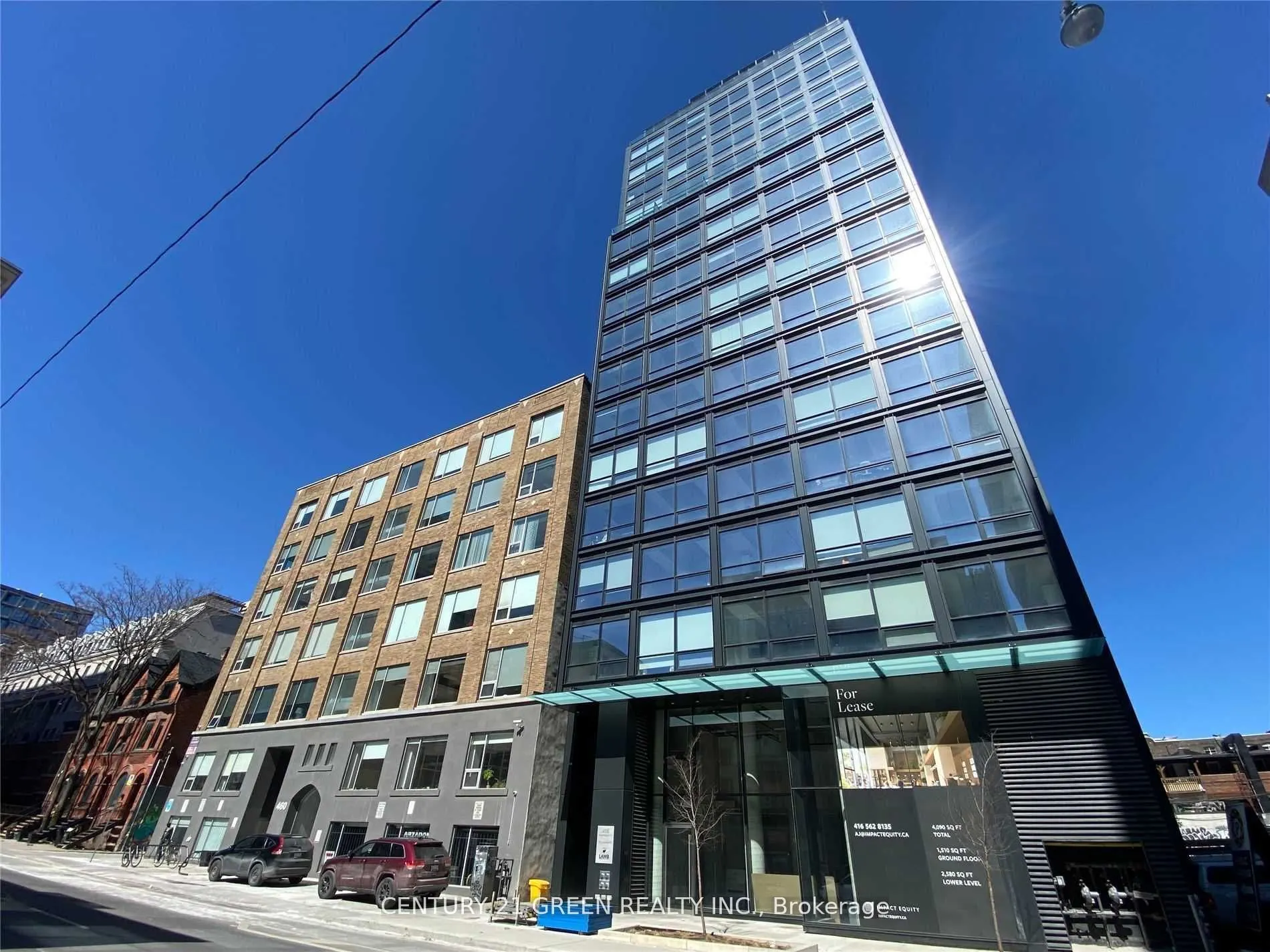 458 Richmond Street W, #204