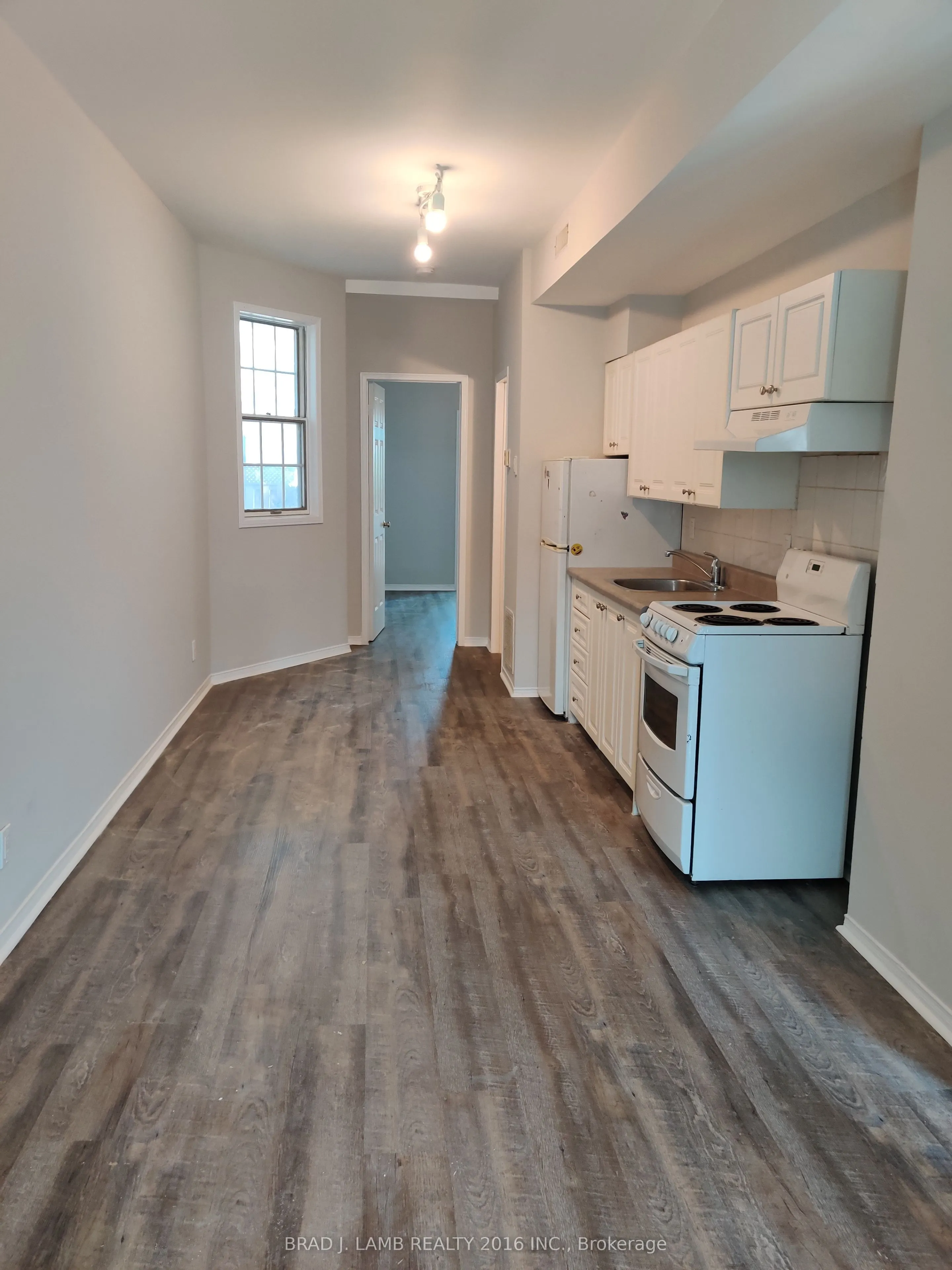 550 Dupont Street, #Main