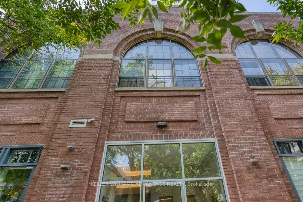 264 Seaton Street, #206