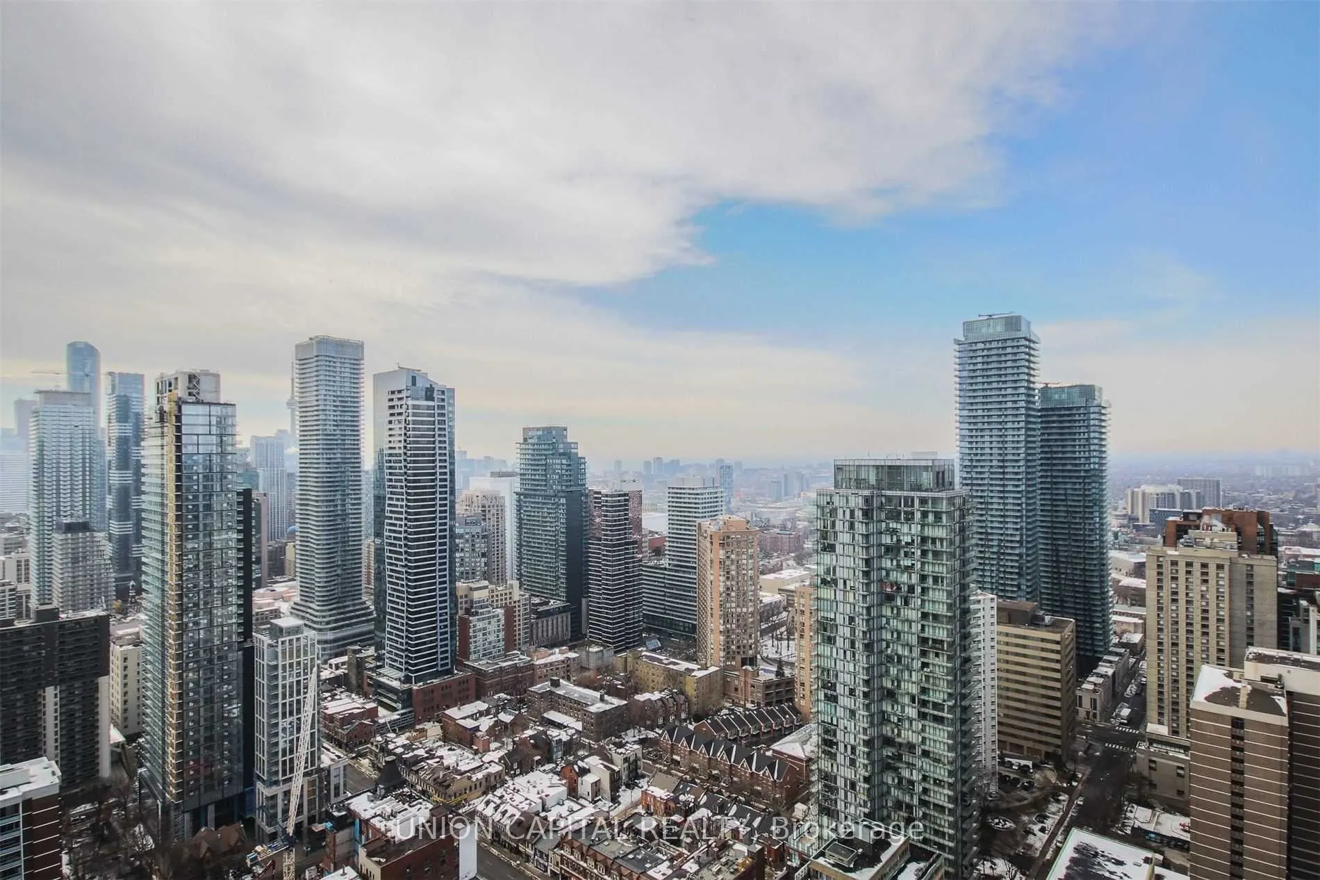 33 Charles Street E, #3905