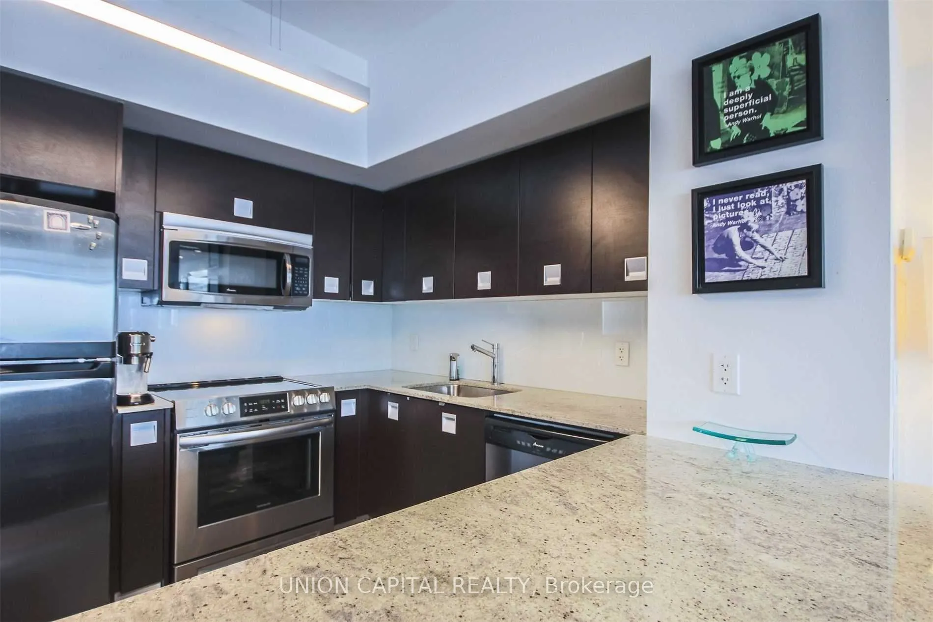 33 Charles Street E, #3905