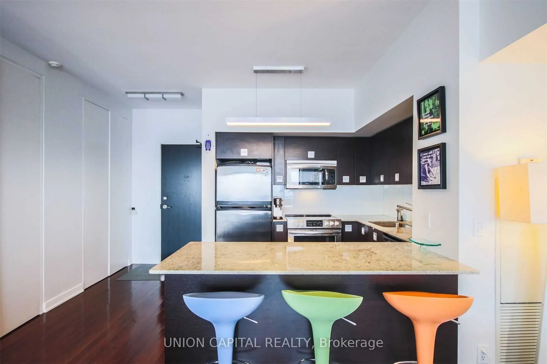 33 Charles Street E, #3905