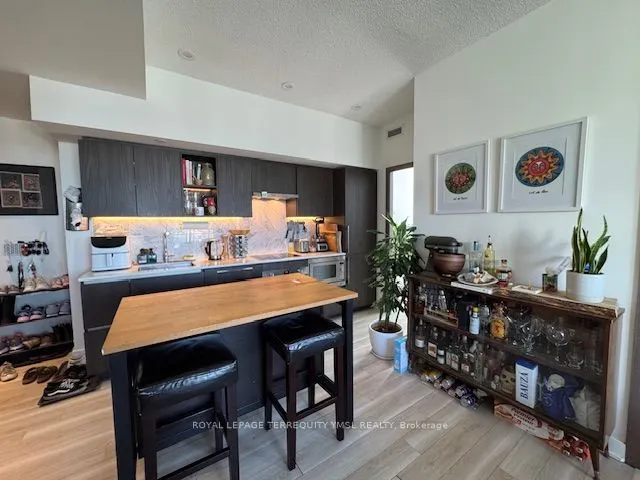 17 Bathurst Street, #3606