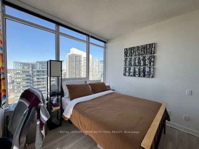 17 Bathurst Street, #3606