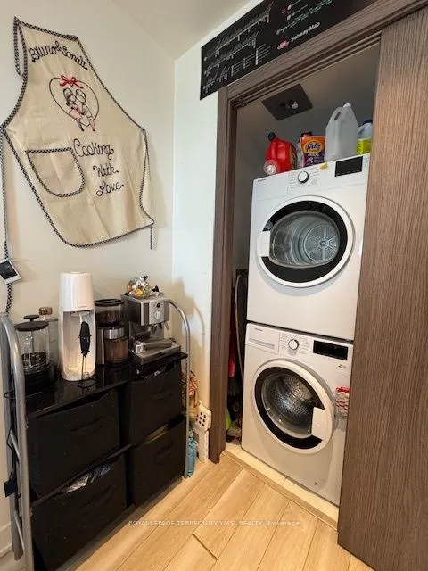 17 Bathurst Street, #3606
